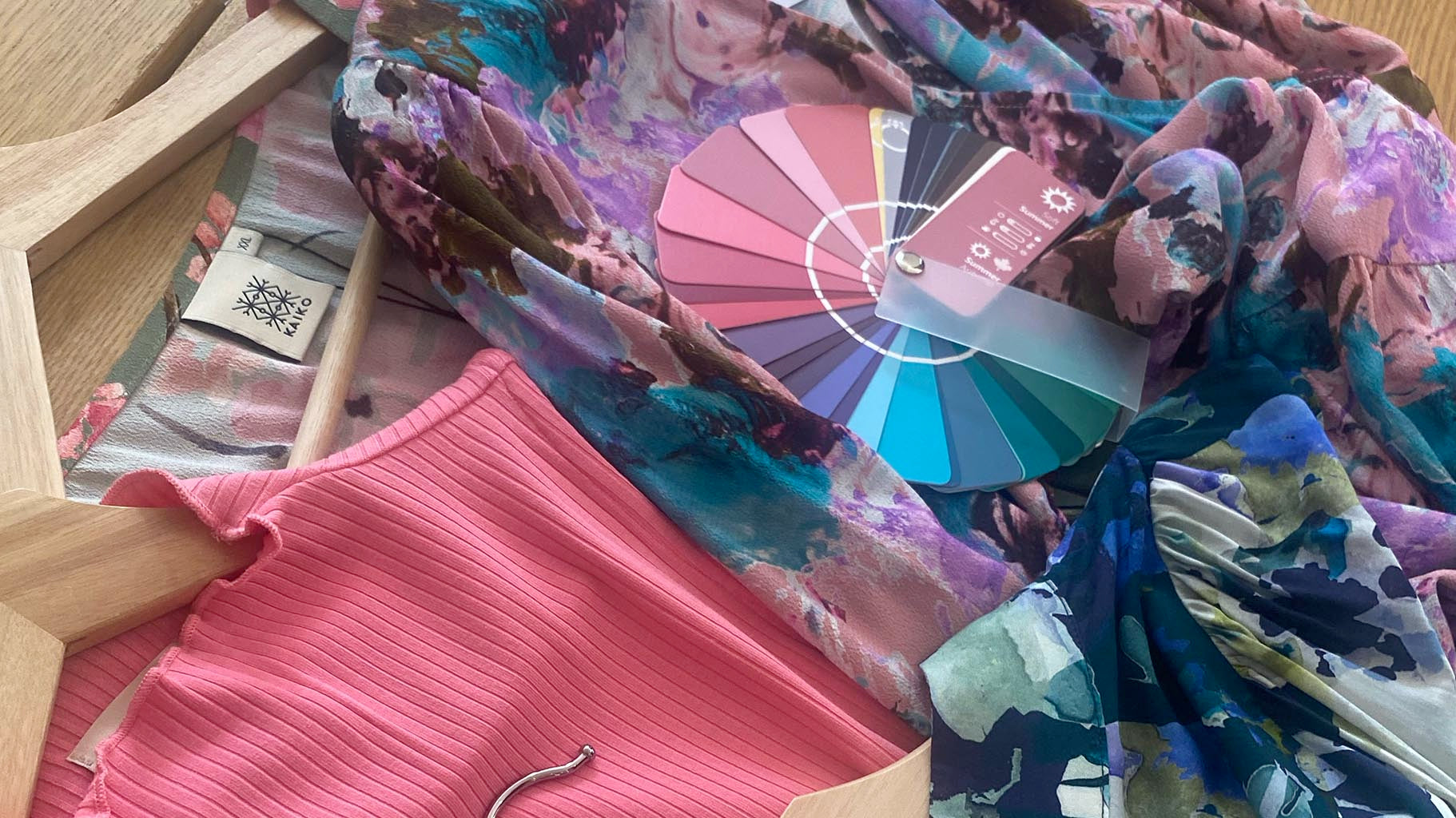 Värivuodenaika – löydä omat sävysi ja rakenna toimiva vaatekaappi