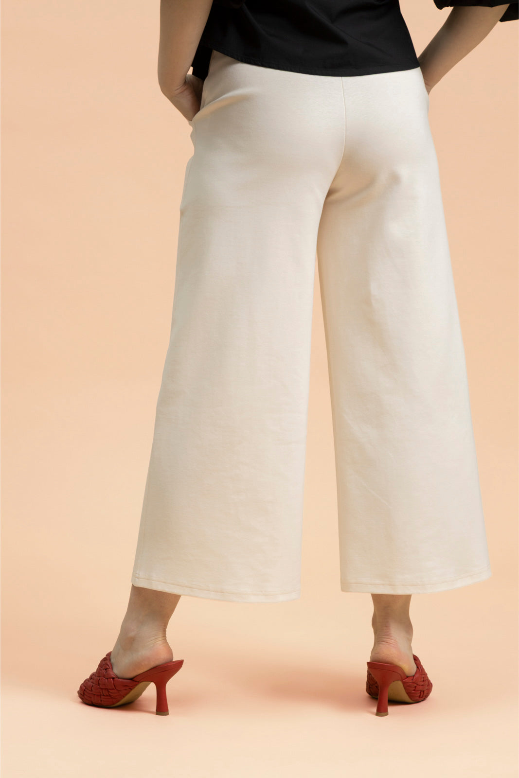 Naisten kermanvalkoiset culottes-housut