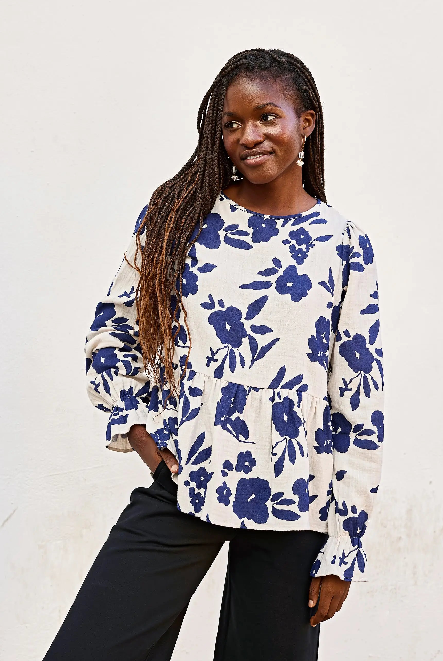 | modelheight:168, size:XS