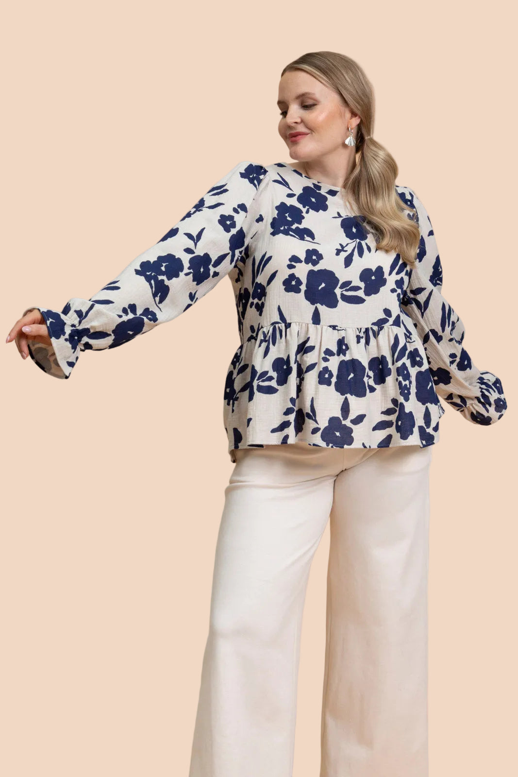| modelheight:166, size:M