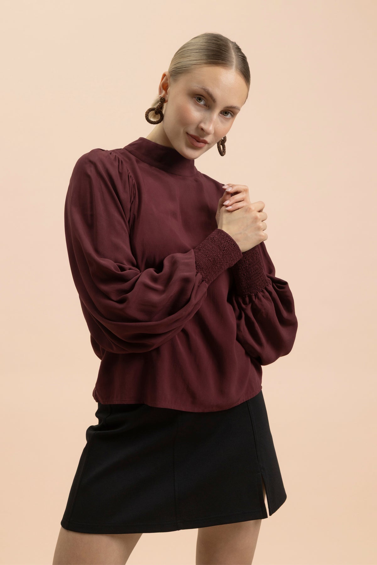 | modelheight:172, size:XS