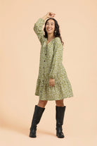 Naisten vihreä musliininen nappimekko