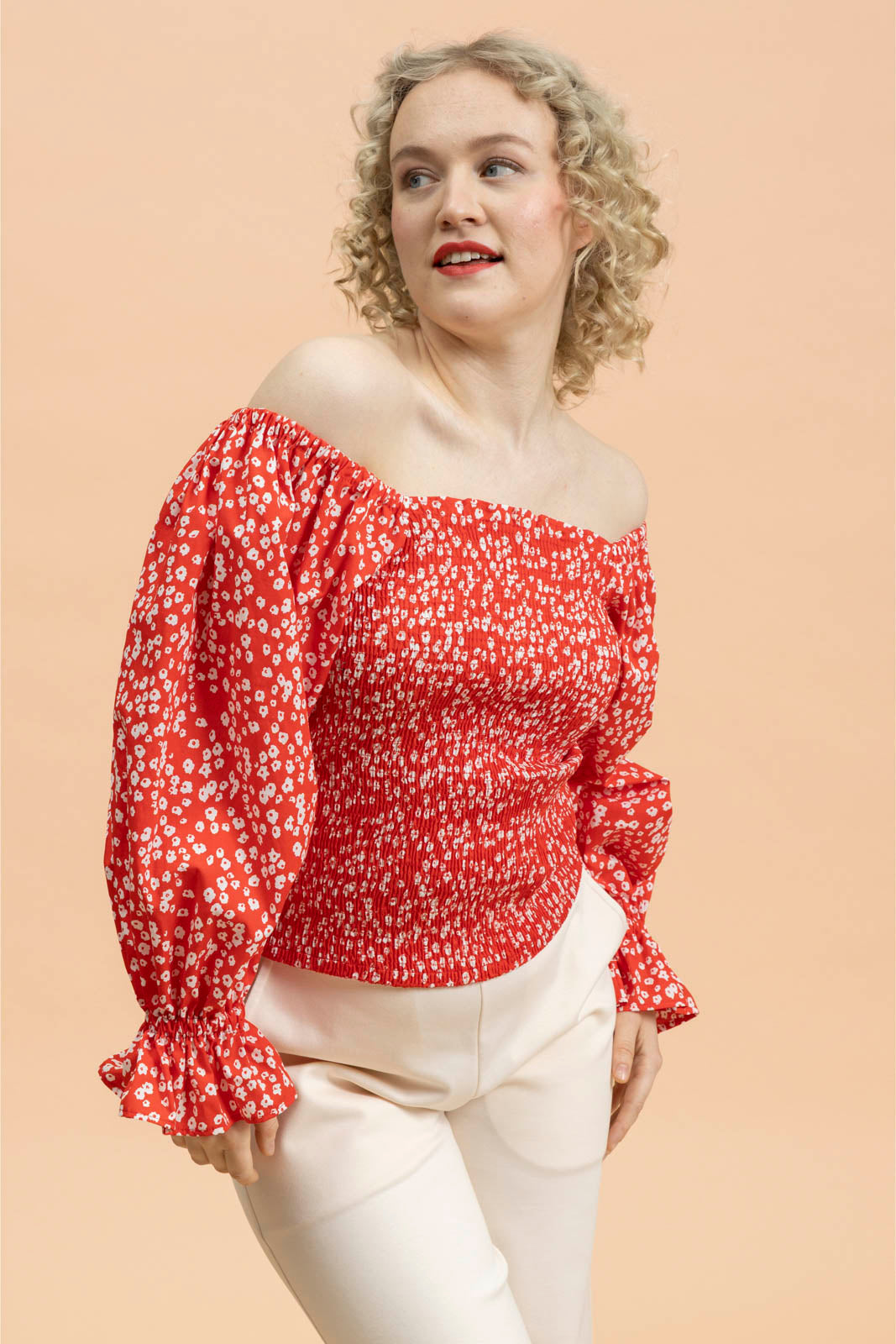 | modelheight:164, size:XS