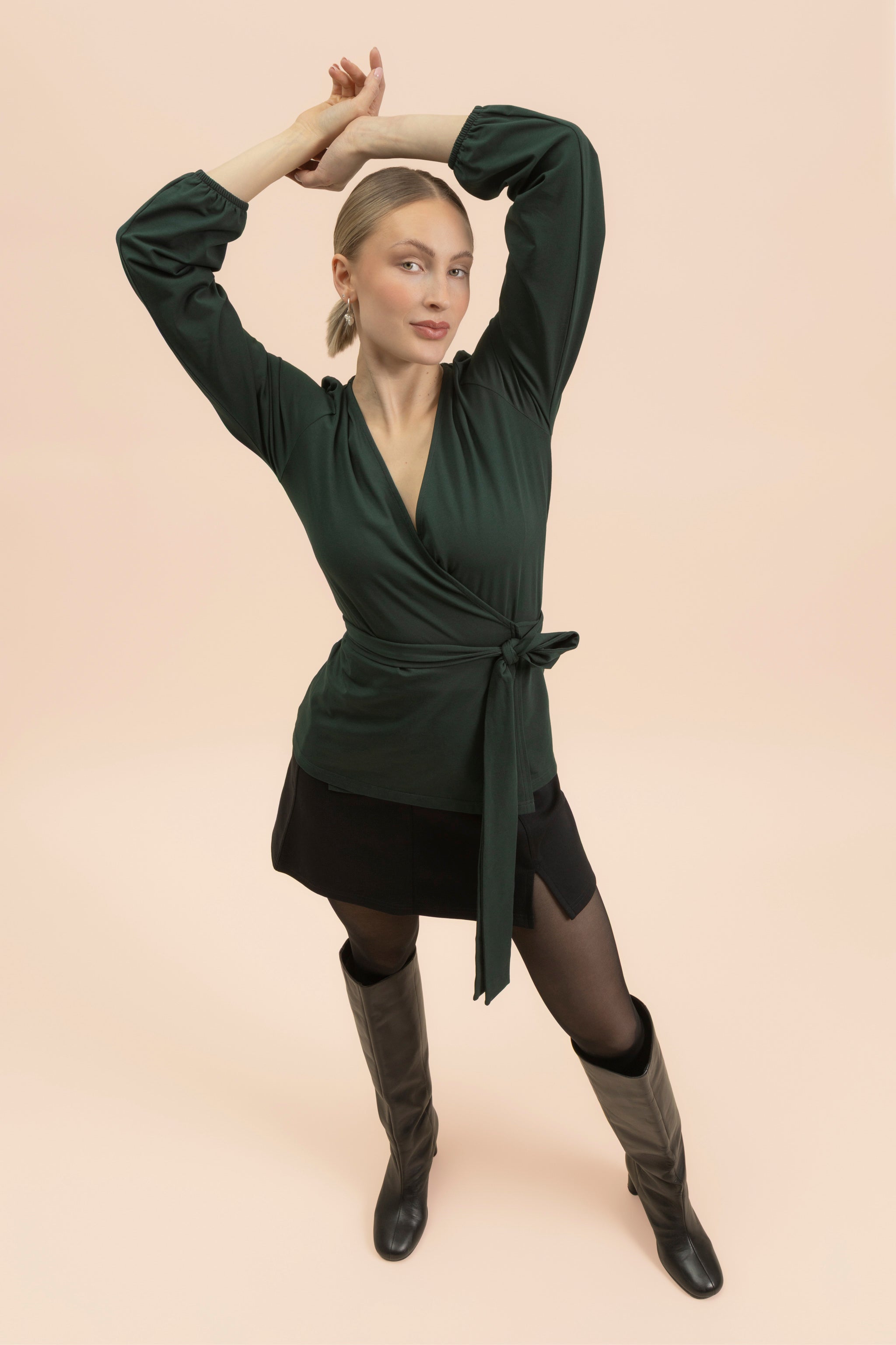 | modelheight:172, size:XS