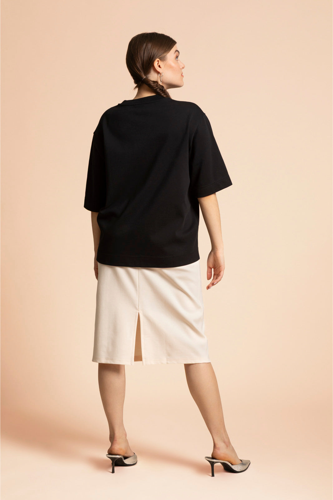 naisten musta oversized t-paita