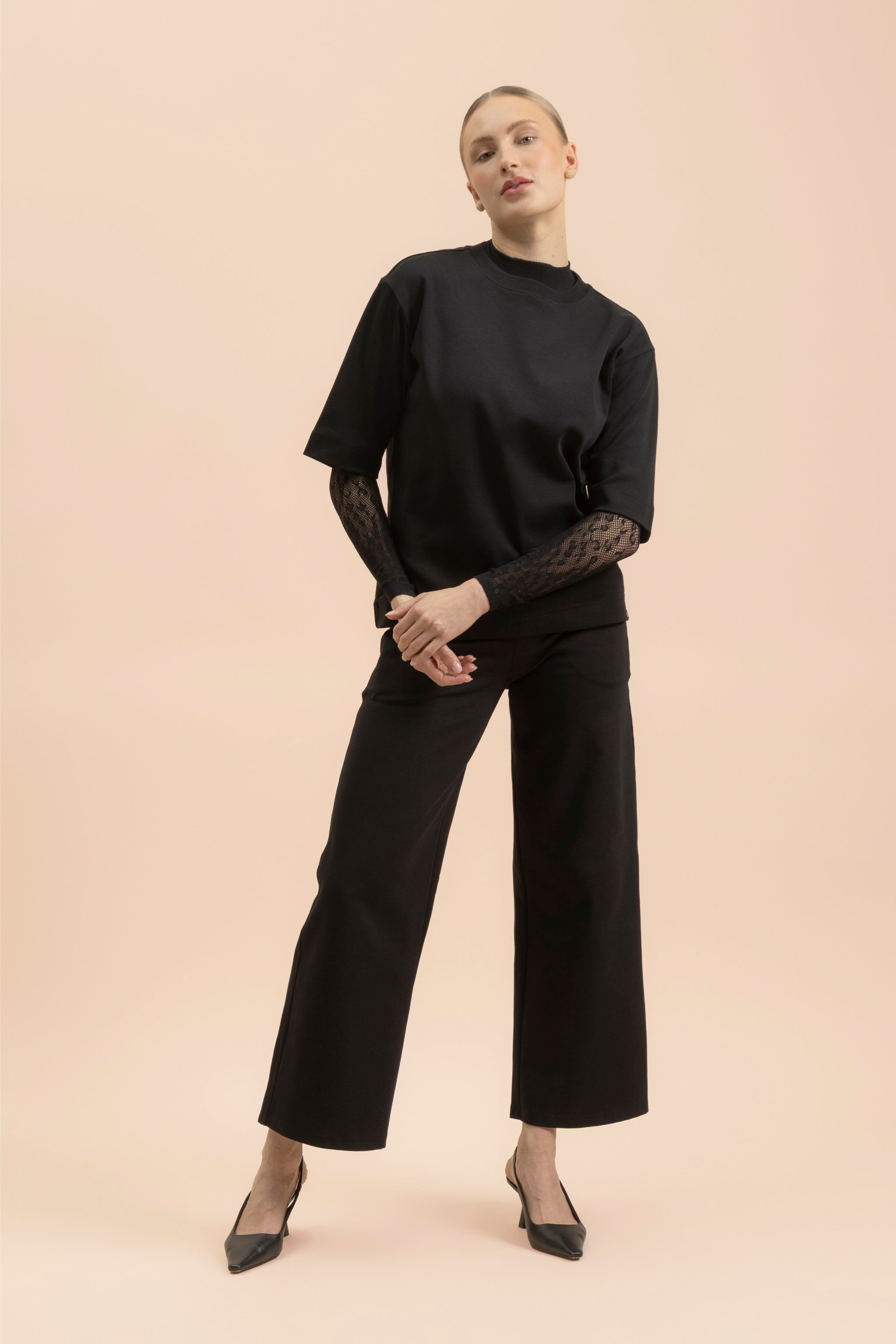| modelheight:172, size:XS
