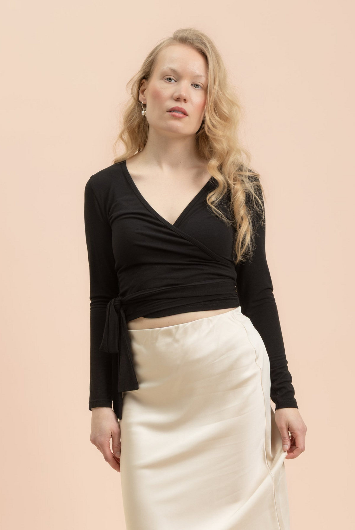 | modelheight:165, size:XS
