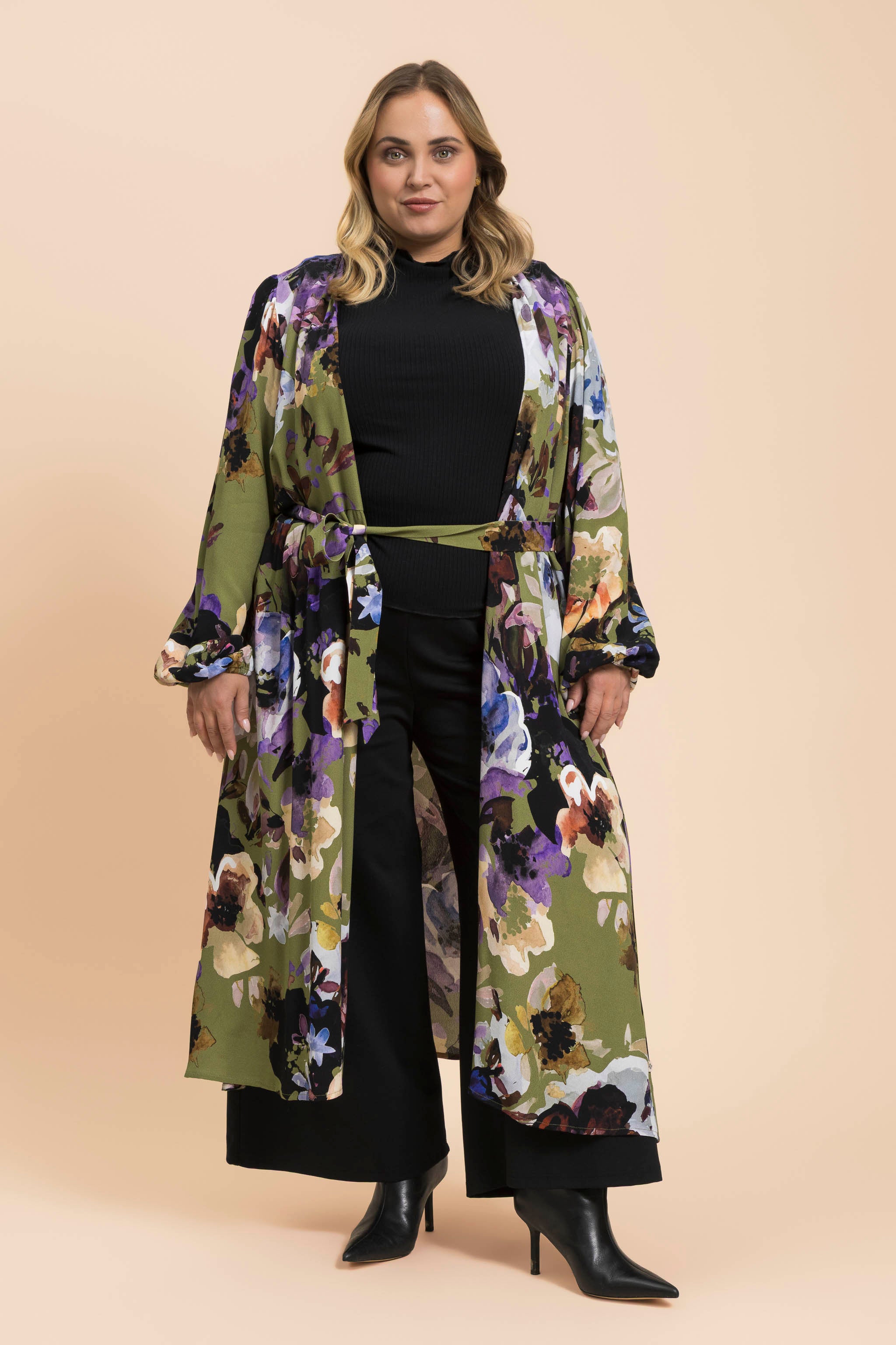 | modelheight:160, size:XL