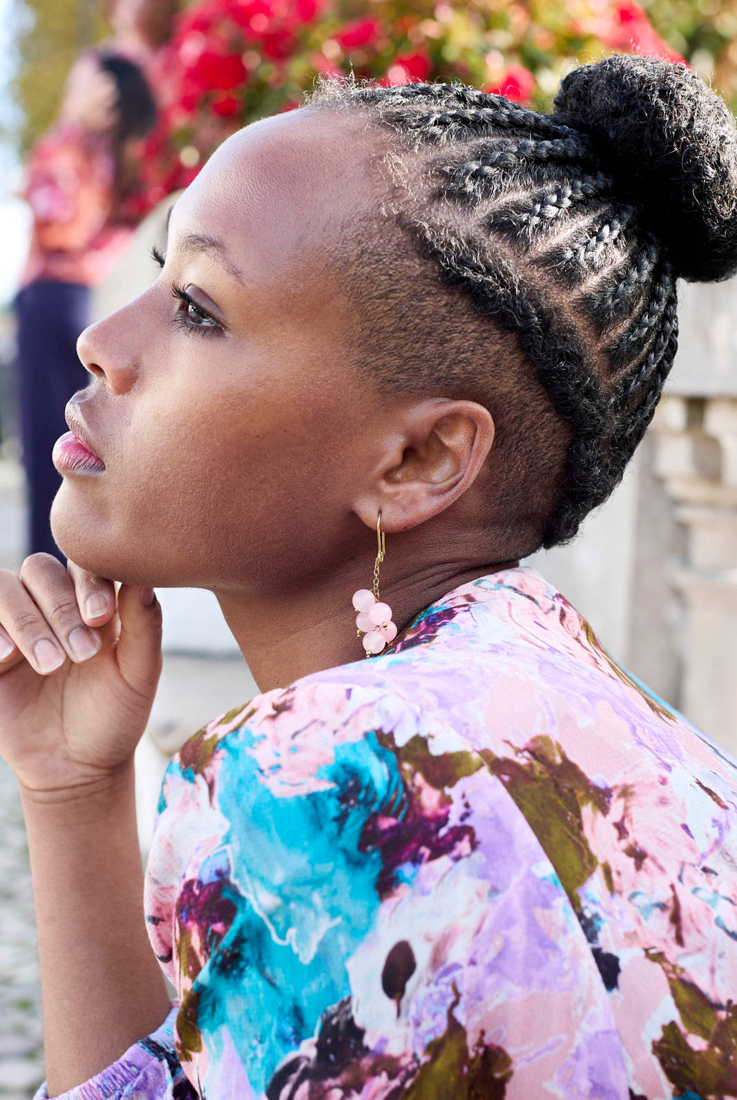 Nepalissa käsintehdyt messinkiset naistenkorvakorut