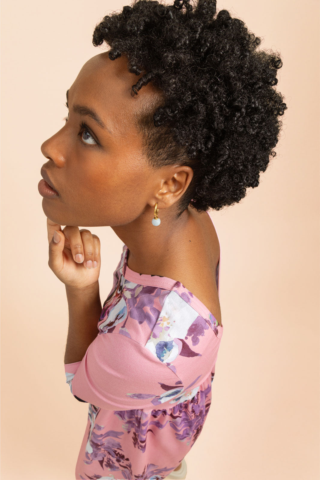 Nepalissa käsintehdyt naistenkorvakorut