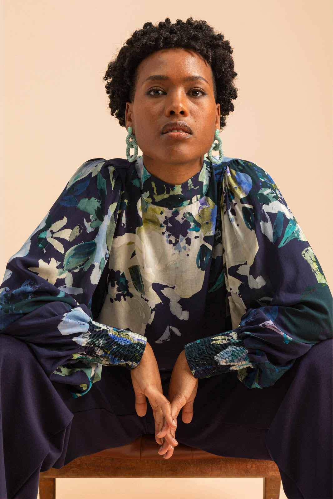 Nepalissa käsintehdyt naisten helmikorvakorut