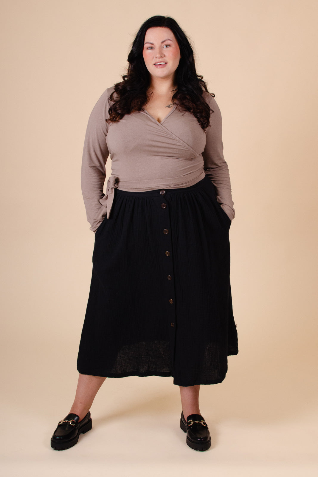 Naisten beige kietaisupaita