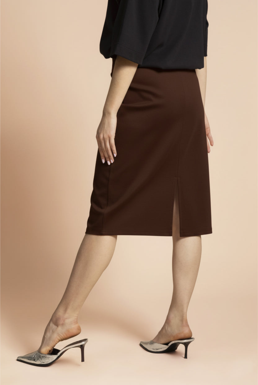 Naisten ruskea kynähame