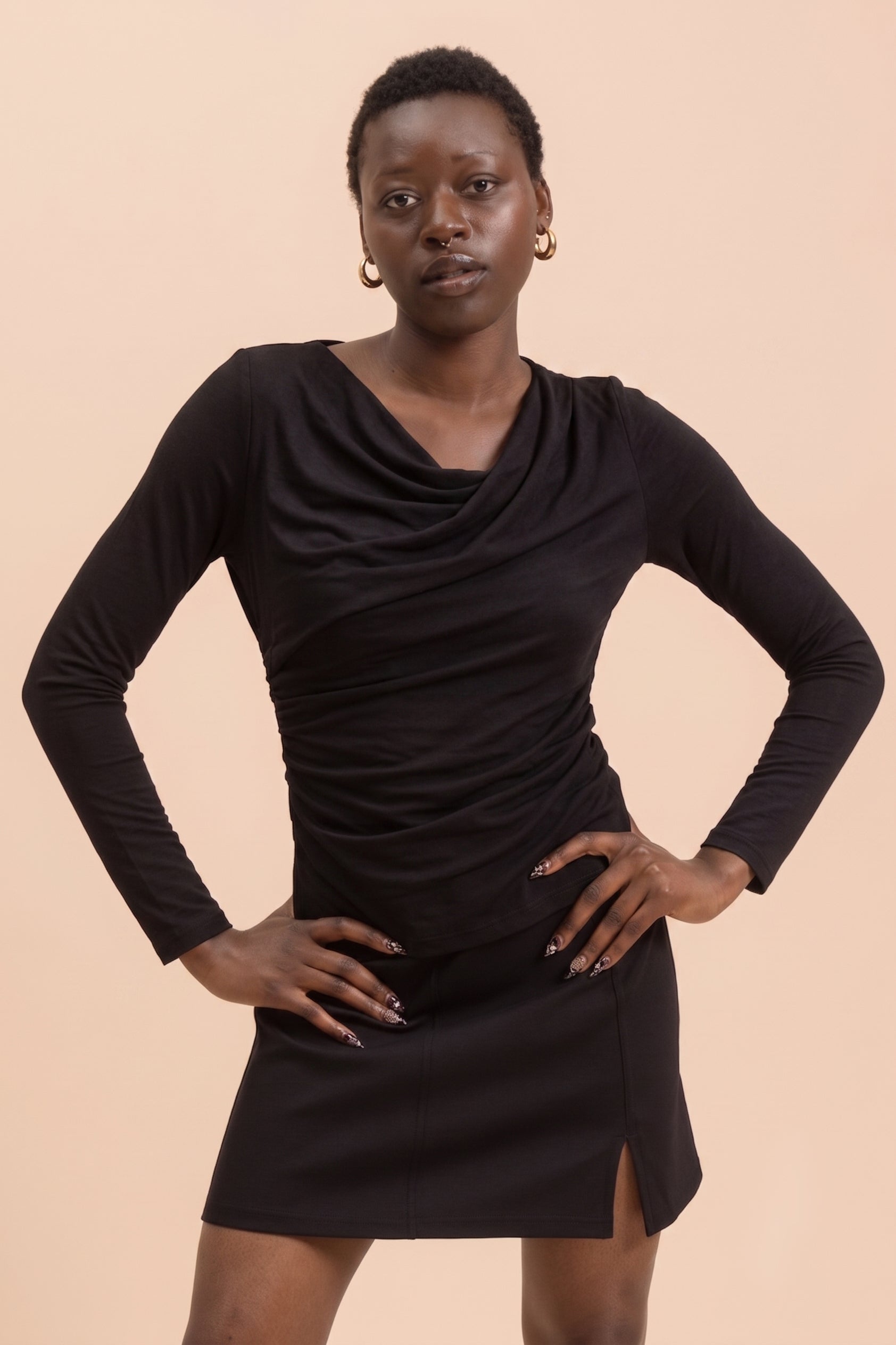 | modelheight:165, size:XS
