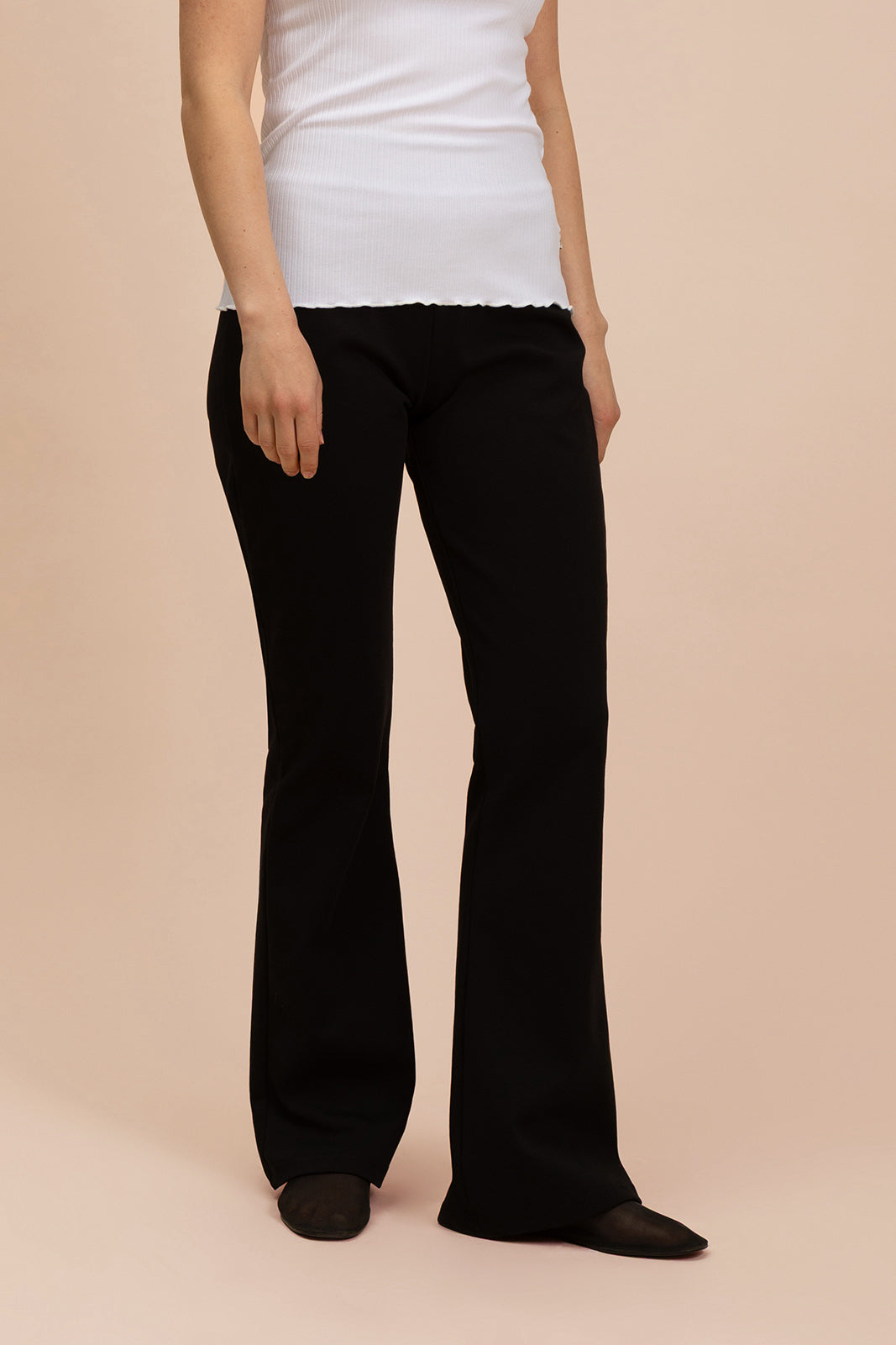 Naisten mustat trumpettihousut | modelheight:163, size:XS