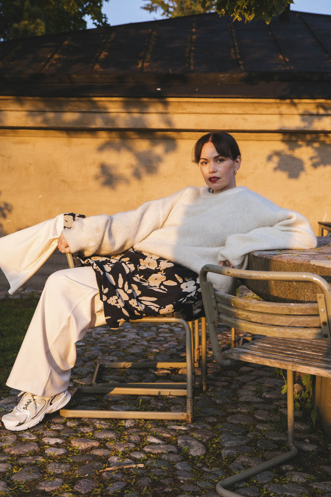 Naisten valkoinen alpakka-mohair-neulepaita | modelheight:166, size:M