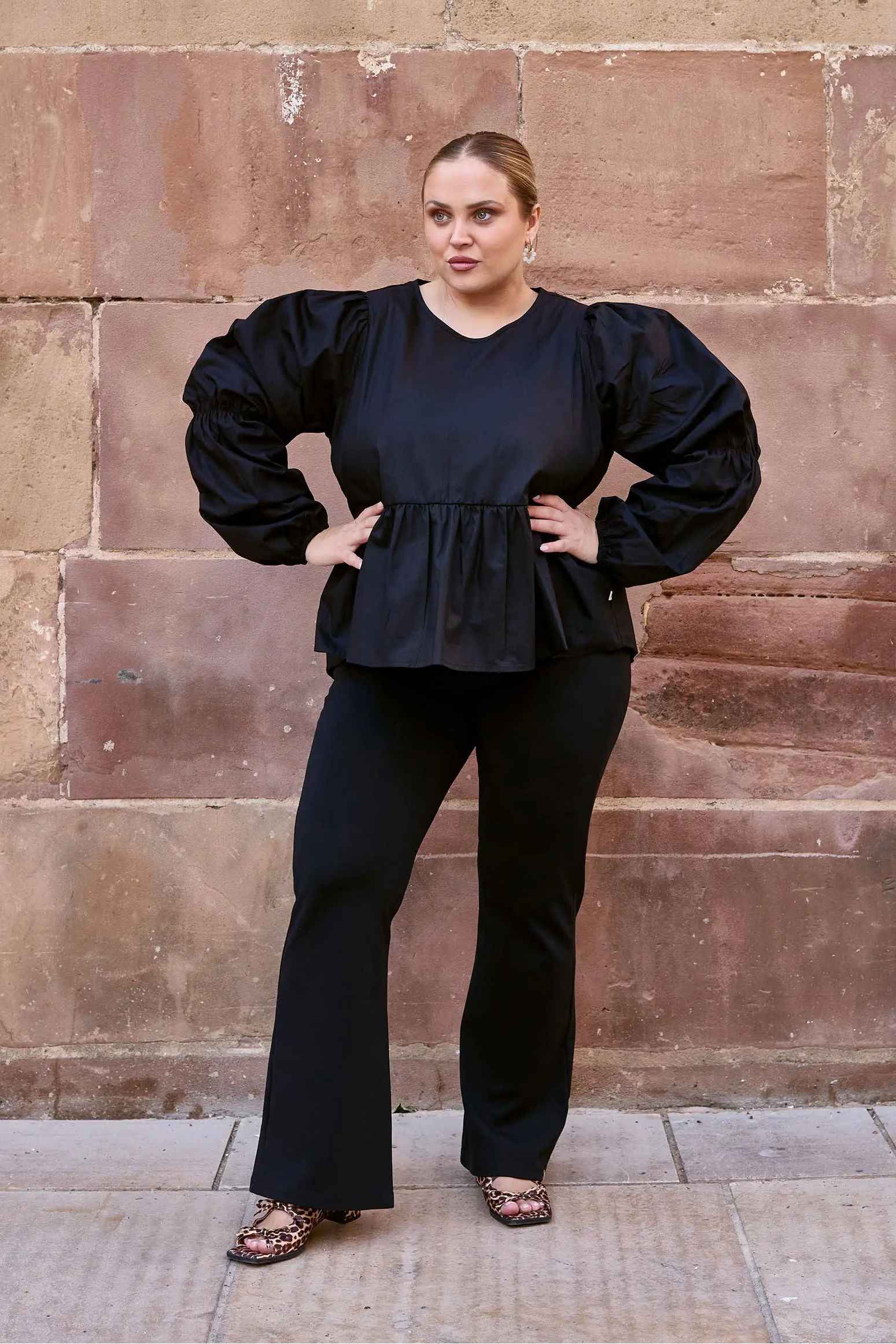 | modelheight:160, size:XL