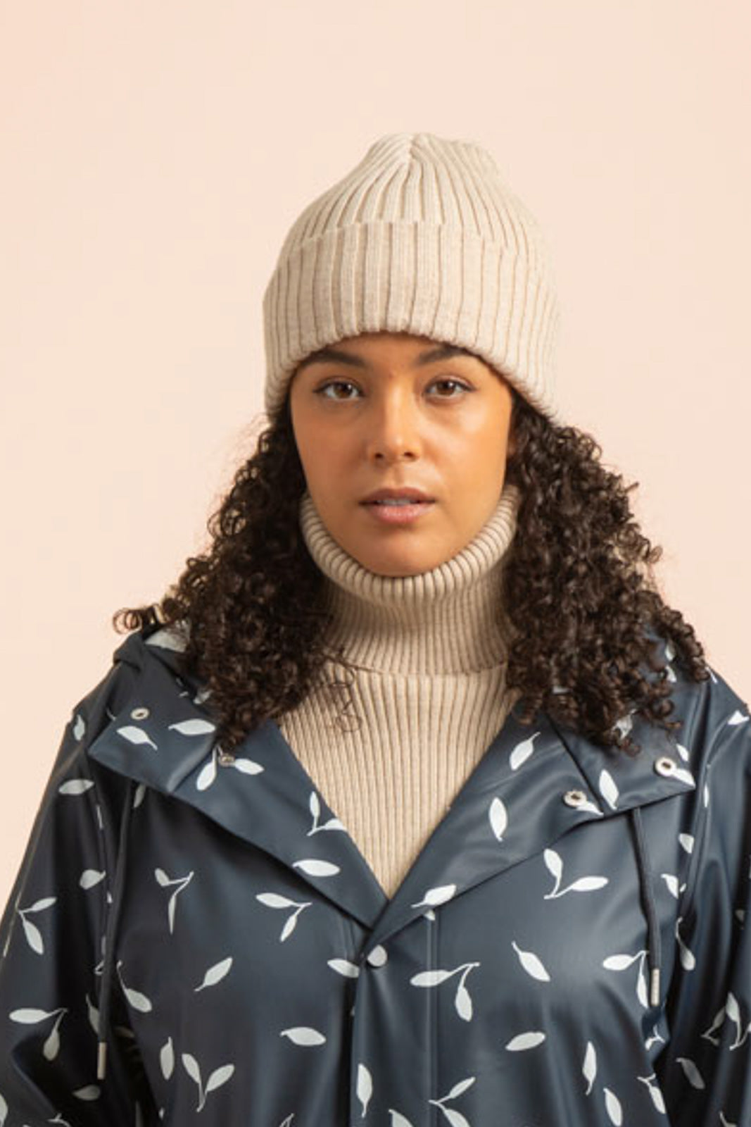 Naisten beige merinovillainen pipo