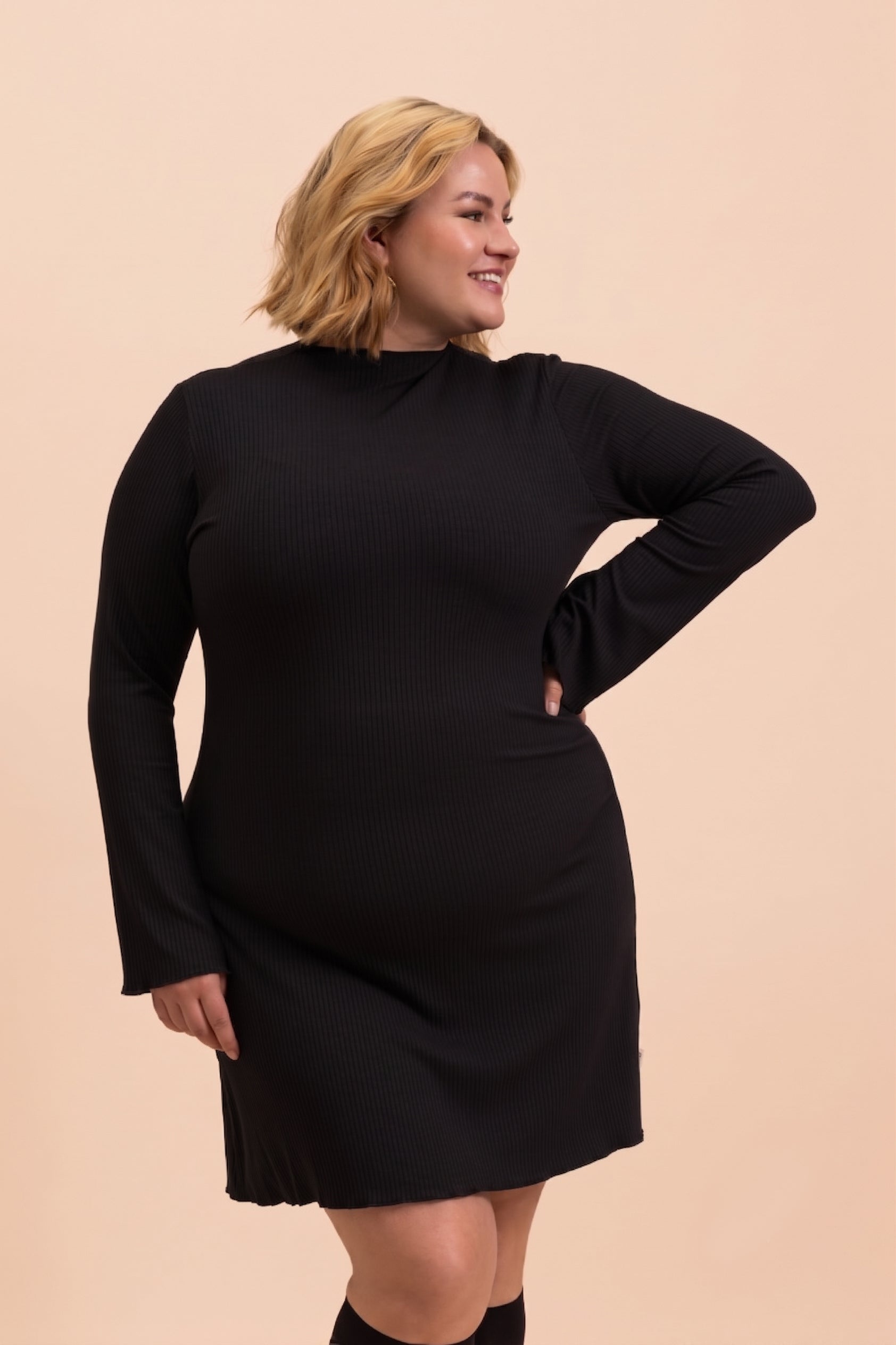 | modelheight:170, size:XL