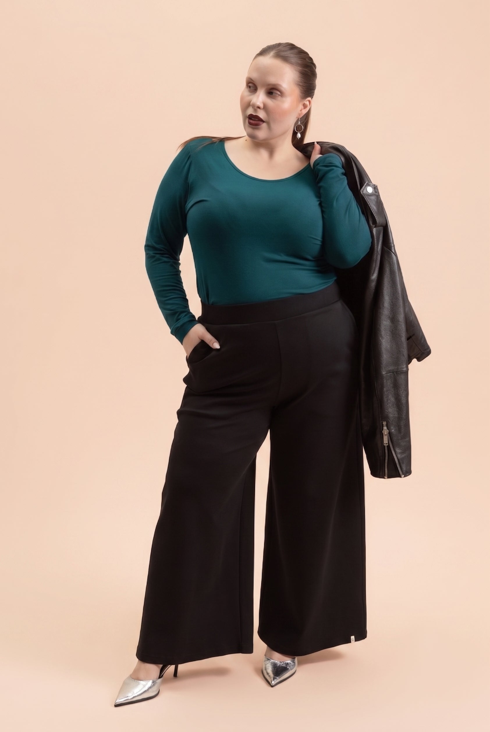 | modelheight:163, size:XL