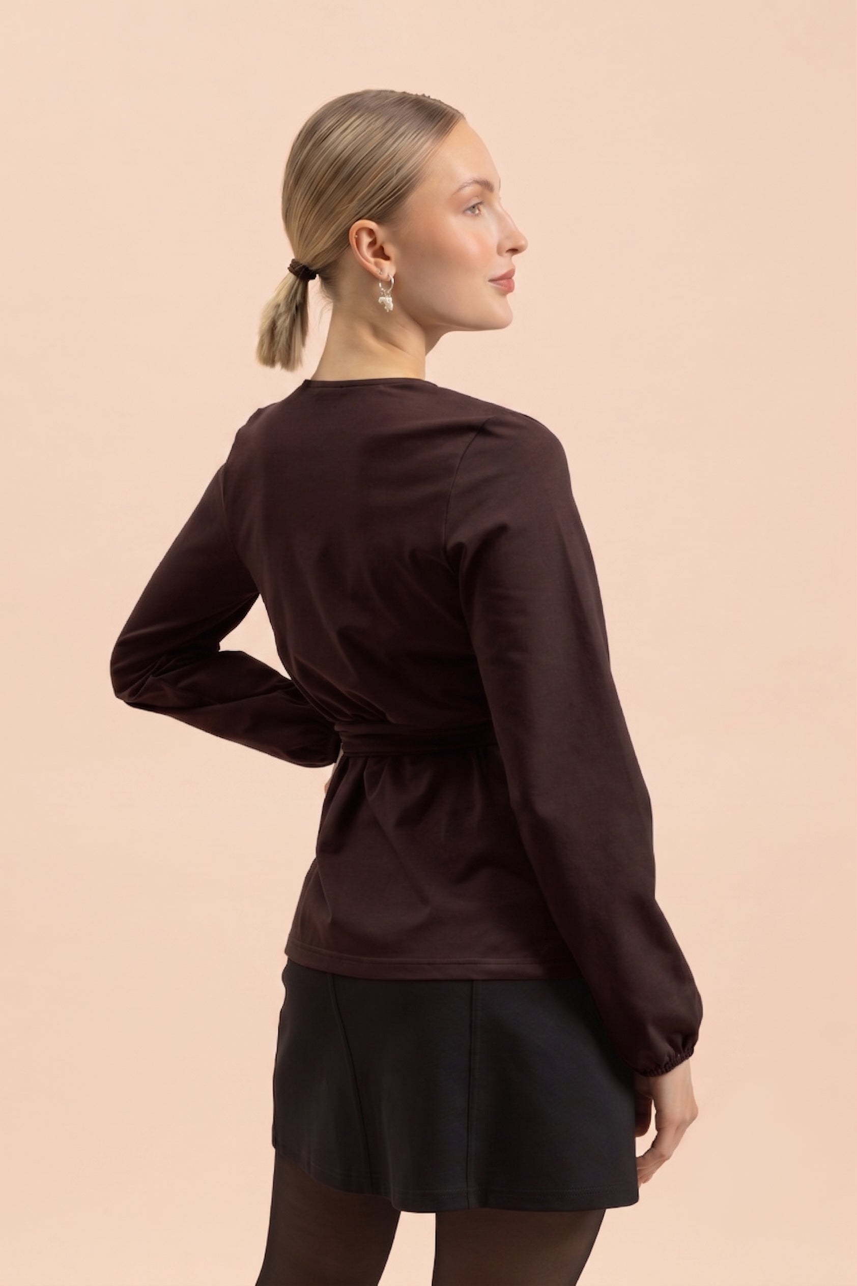| modelheight:172, size:XS