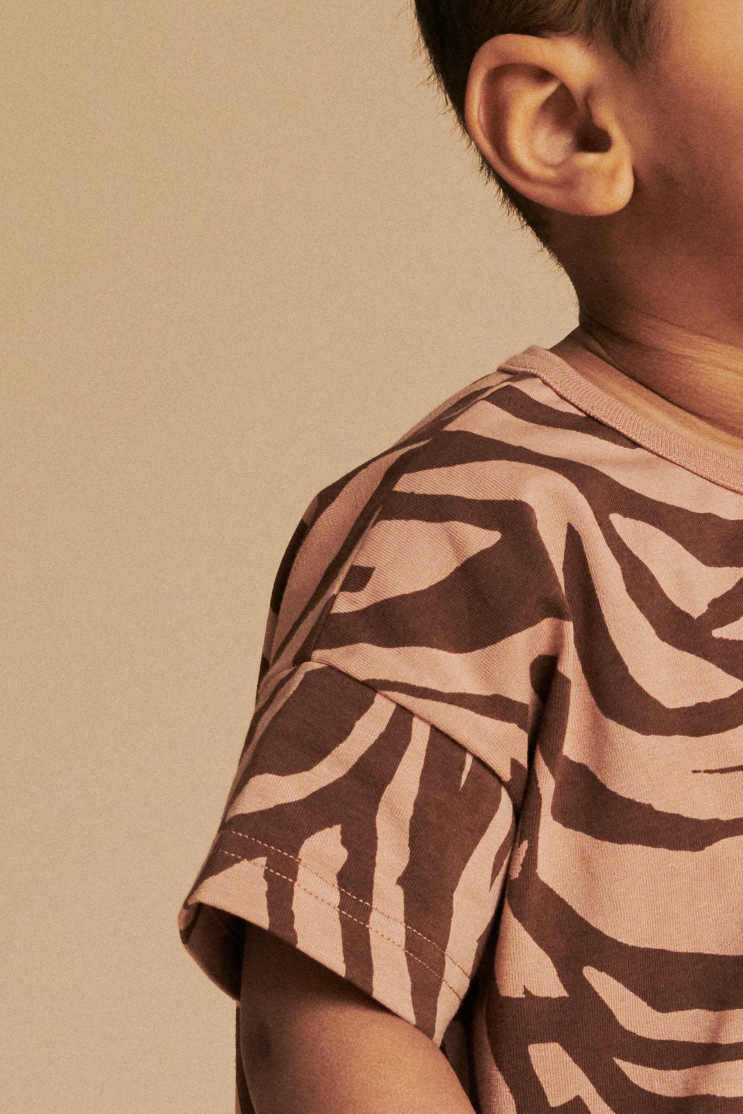 Chillax T-shirt, Zebra Oak - Kaiko Clothing Company Oy