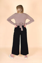 Naisten mustat culottes-housut