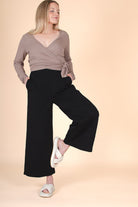 Naisten mustat culottes-housut