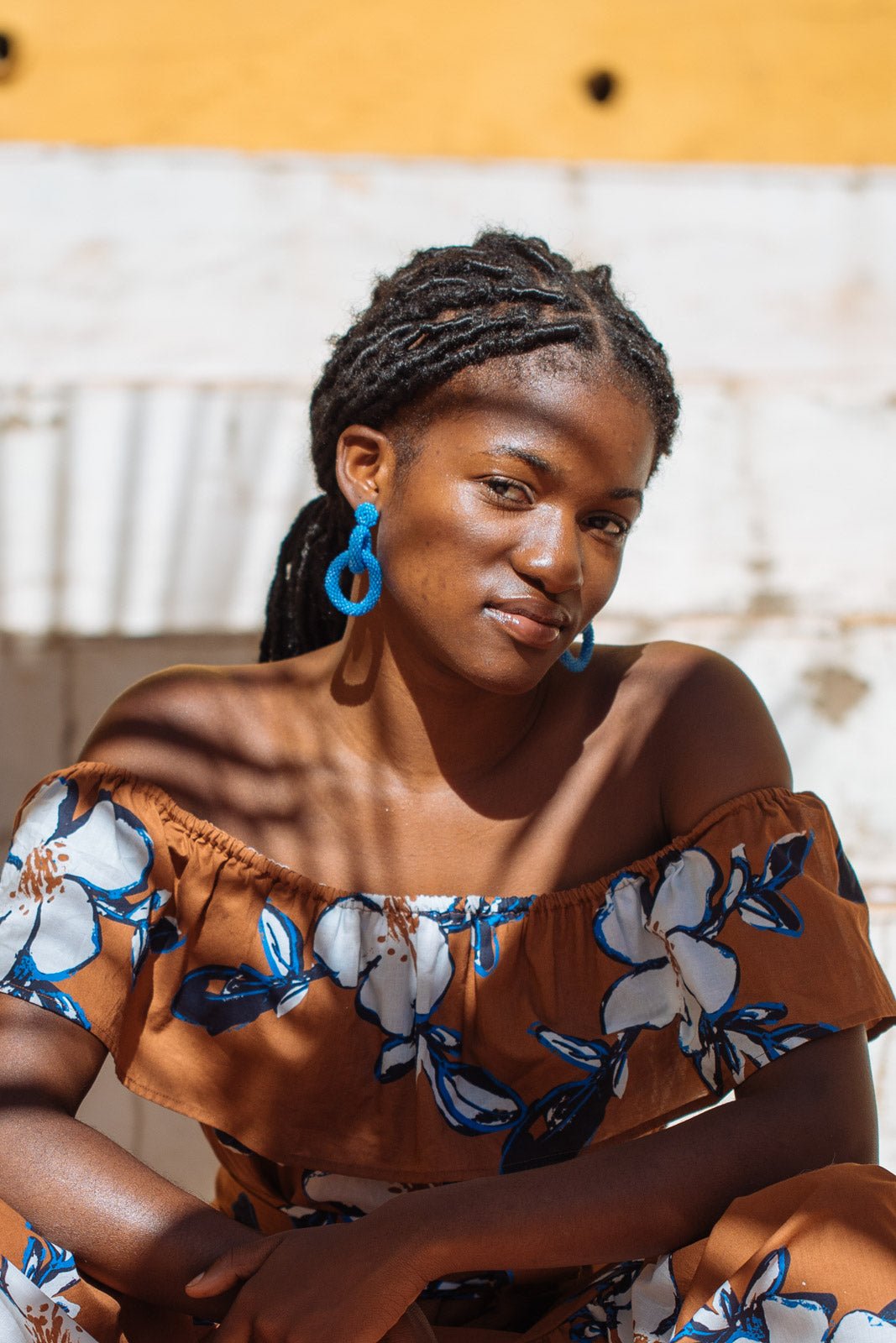 Nepalissa käsintehdyt naisten helmikorvakorut