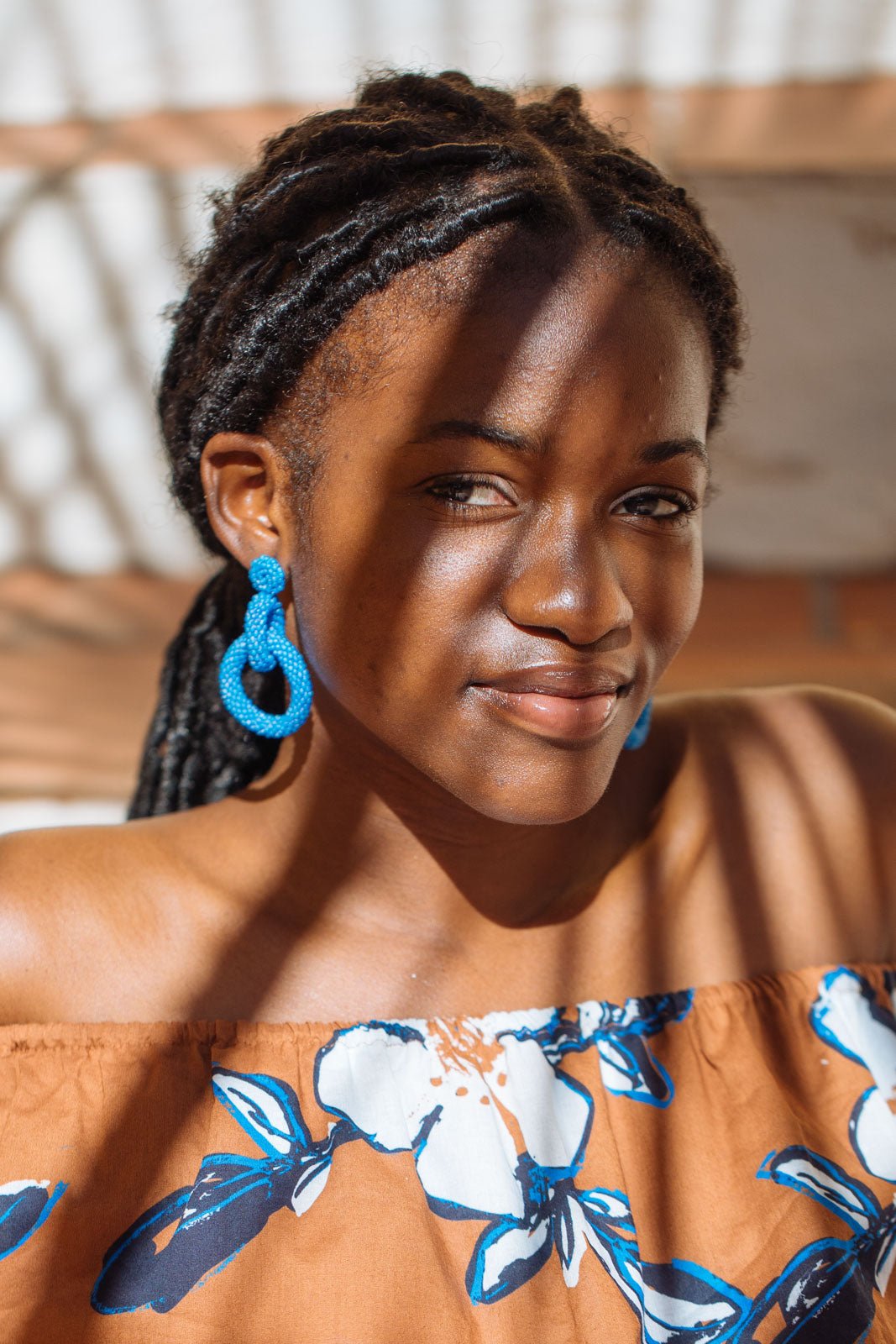 Nepalissa käsintehdyt naisten helmikorvakorut