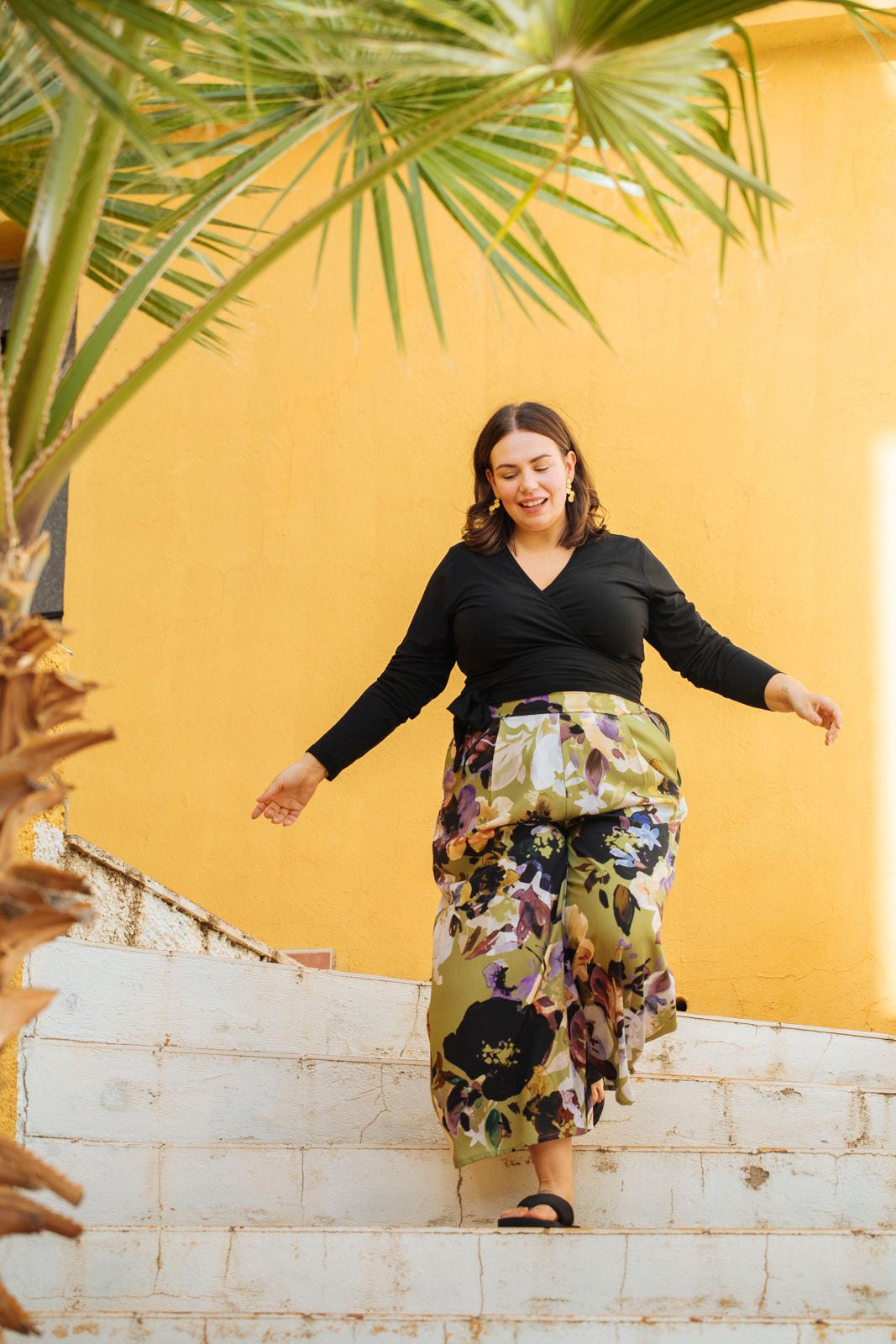 Nepalissa käsintehdyt messinkiset naistenkorvakorut