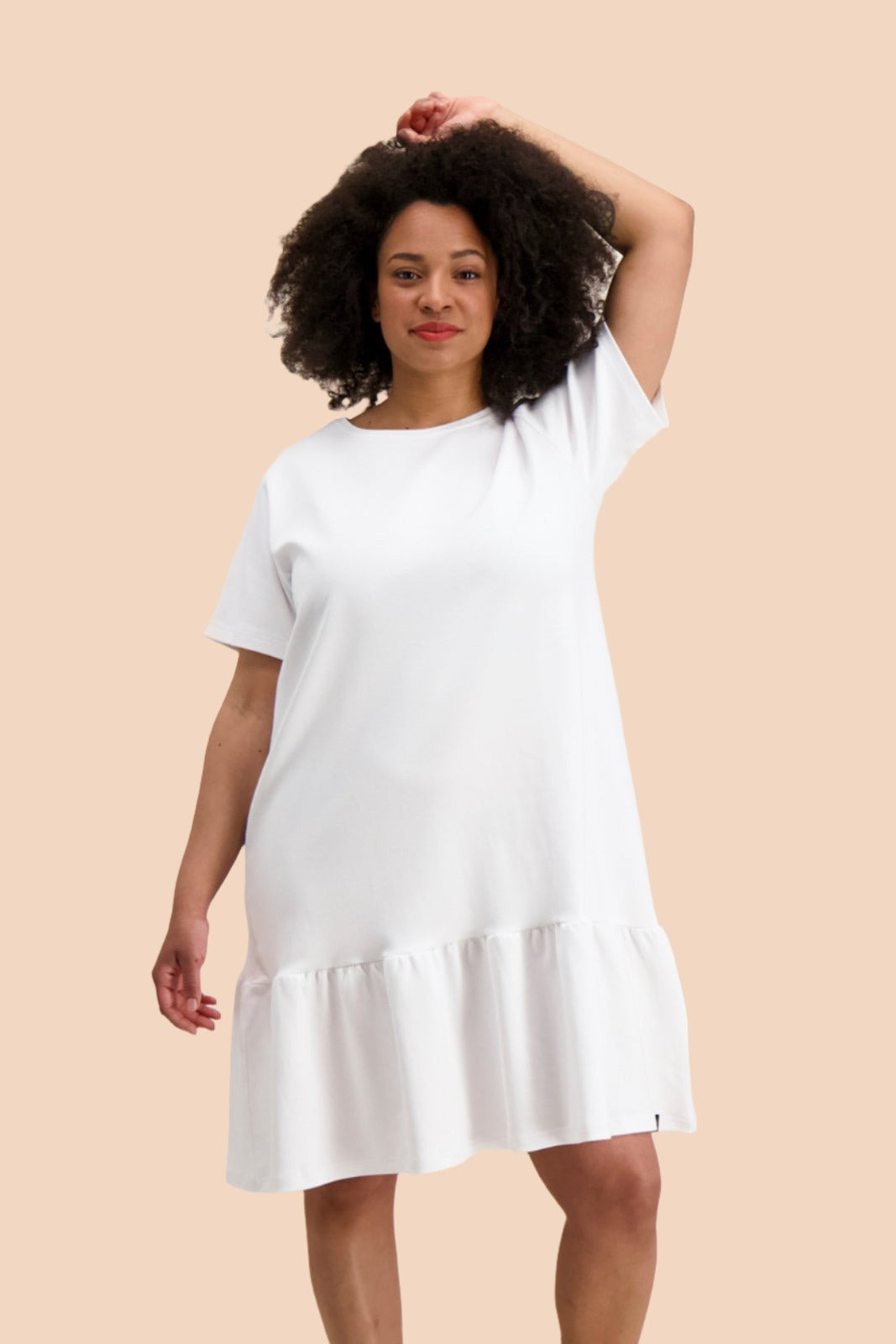 Ruffle T-shirt Dress, White - Kaiko Clothing Company Oy | modelheight:165, size:M