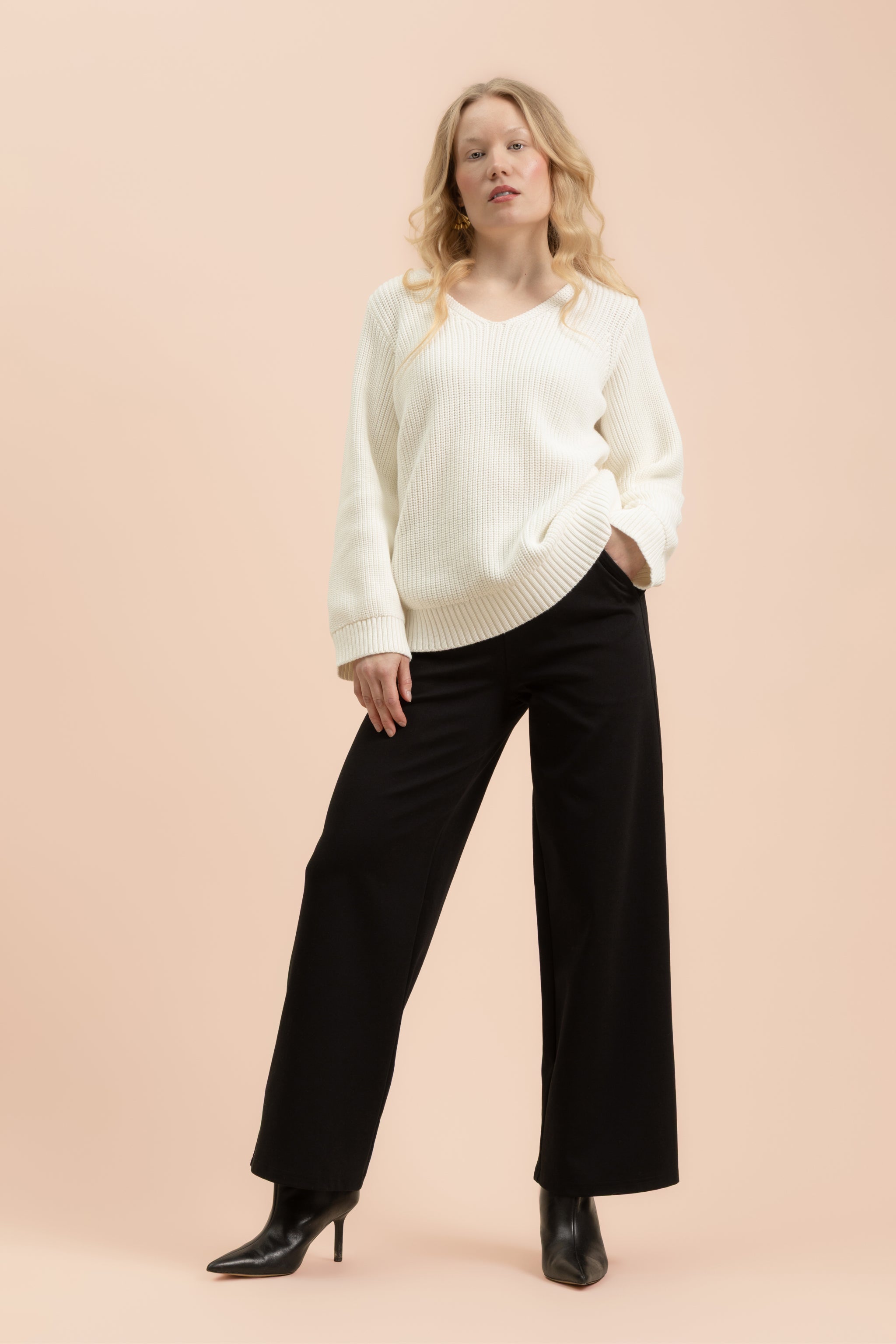 | modelheight:165, size:XS