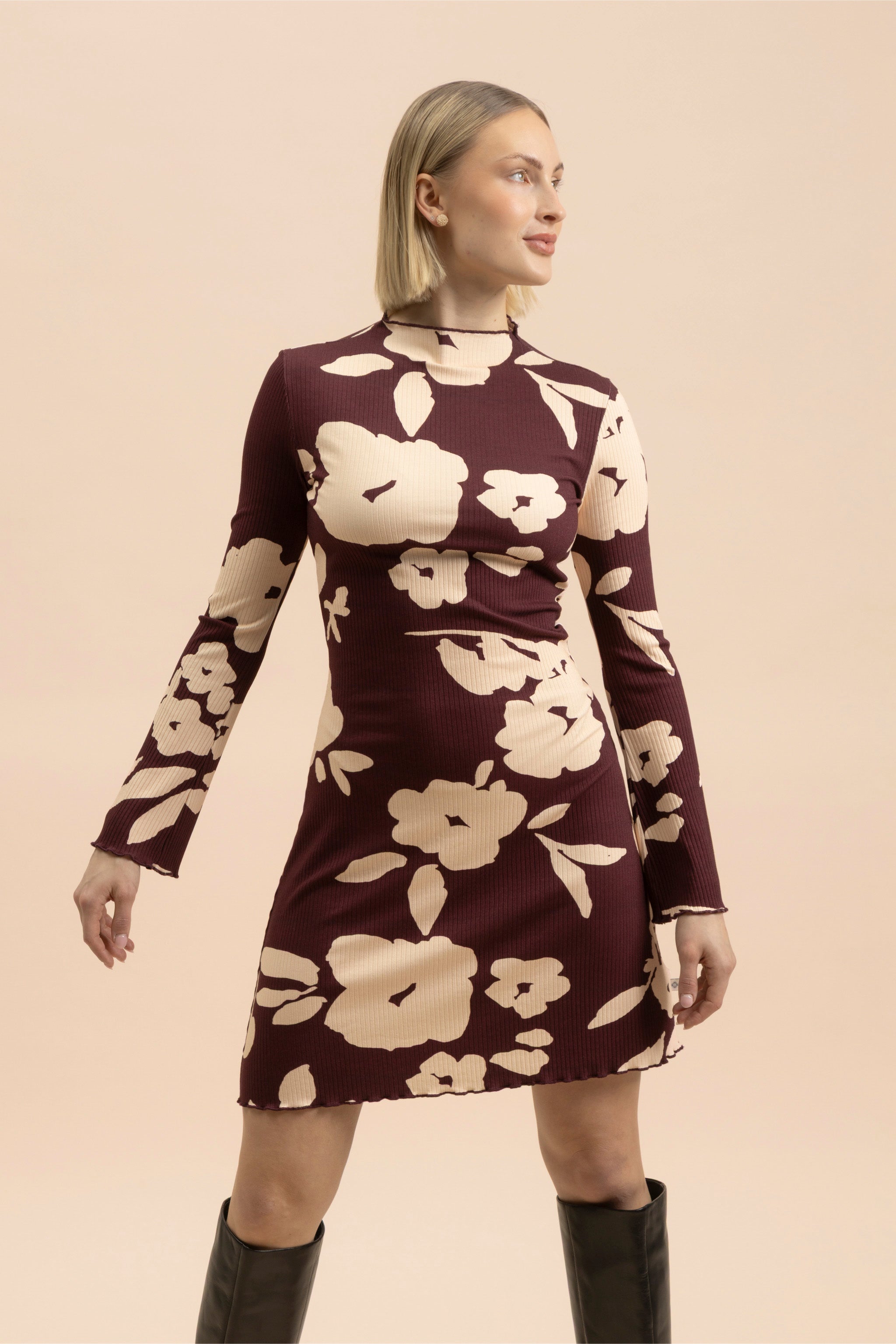  | modelheight:172, size:XS