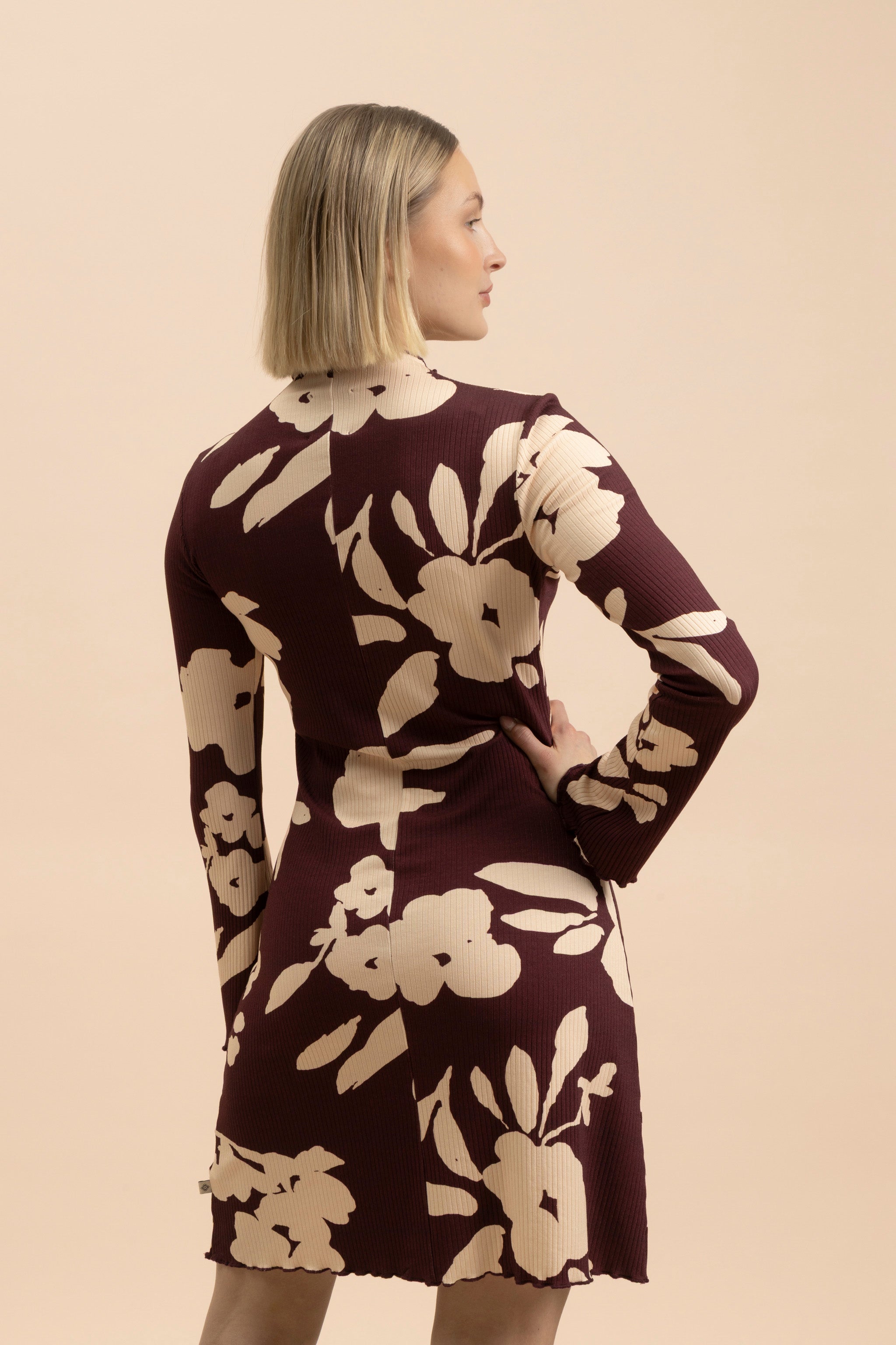  | modelheight:172, size:XS