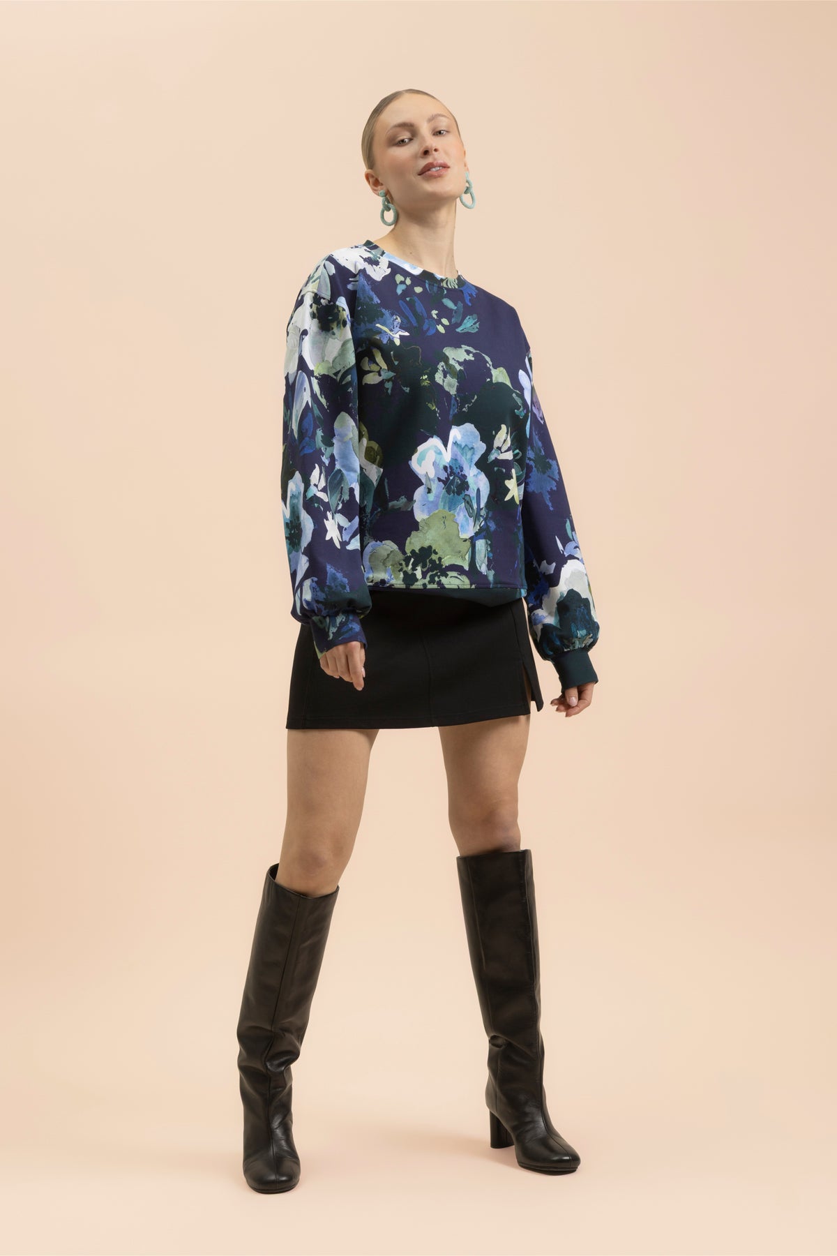 | modelheight:172, size:Usually XS | wearing M