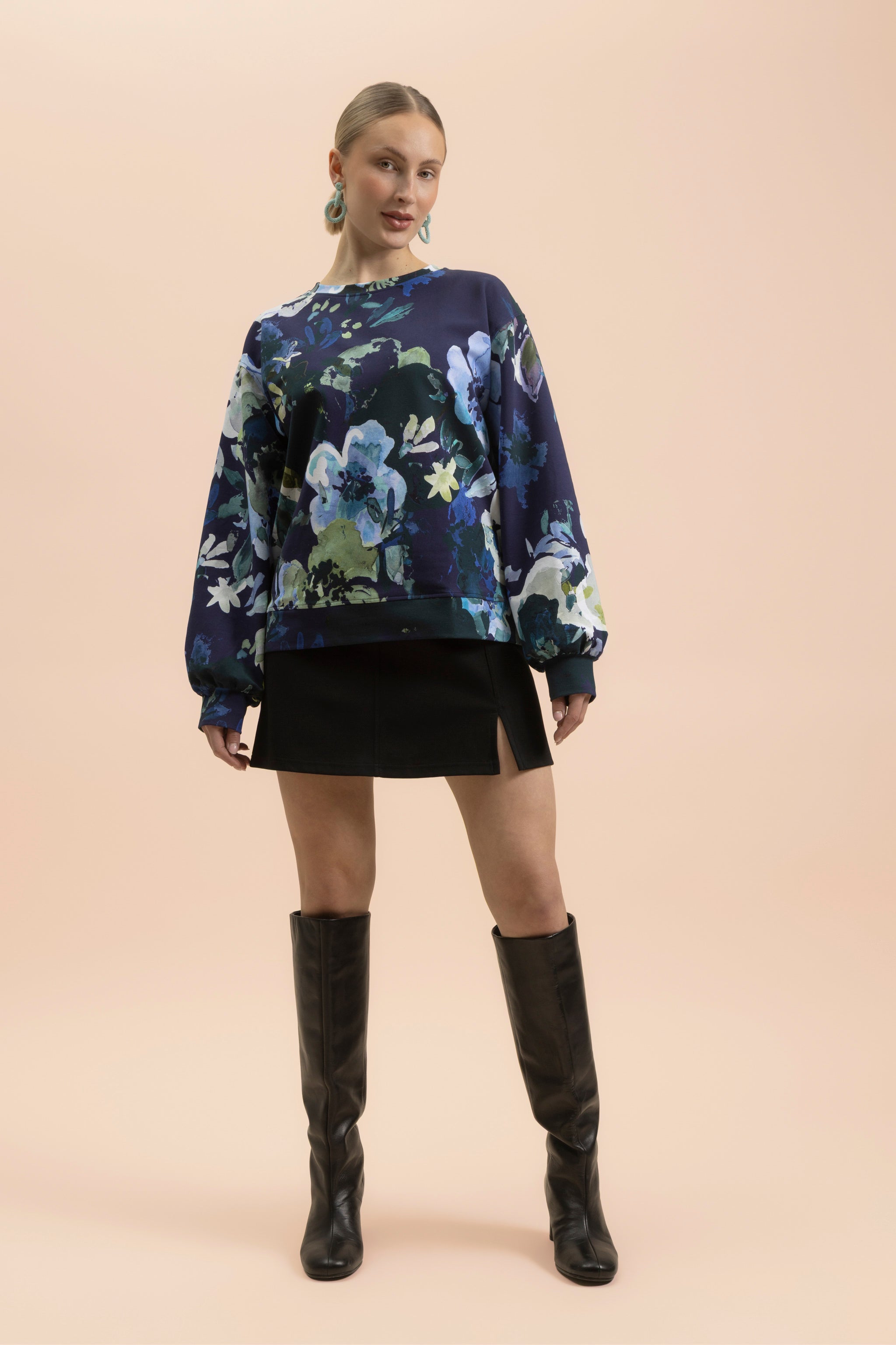 | modelheight:172, size:Usually XS | wearing M