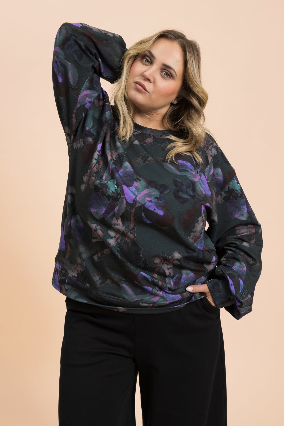 | modelheight:160, size:XL