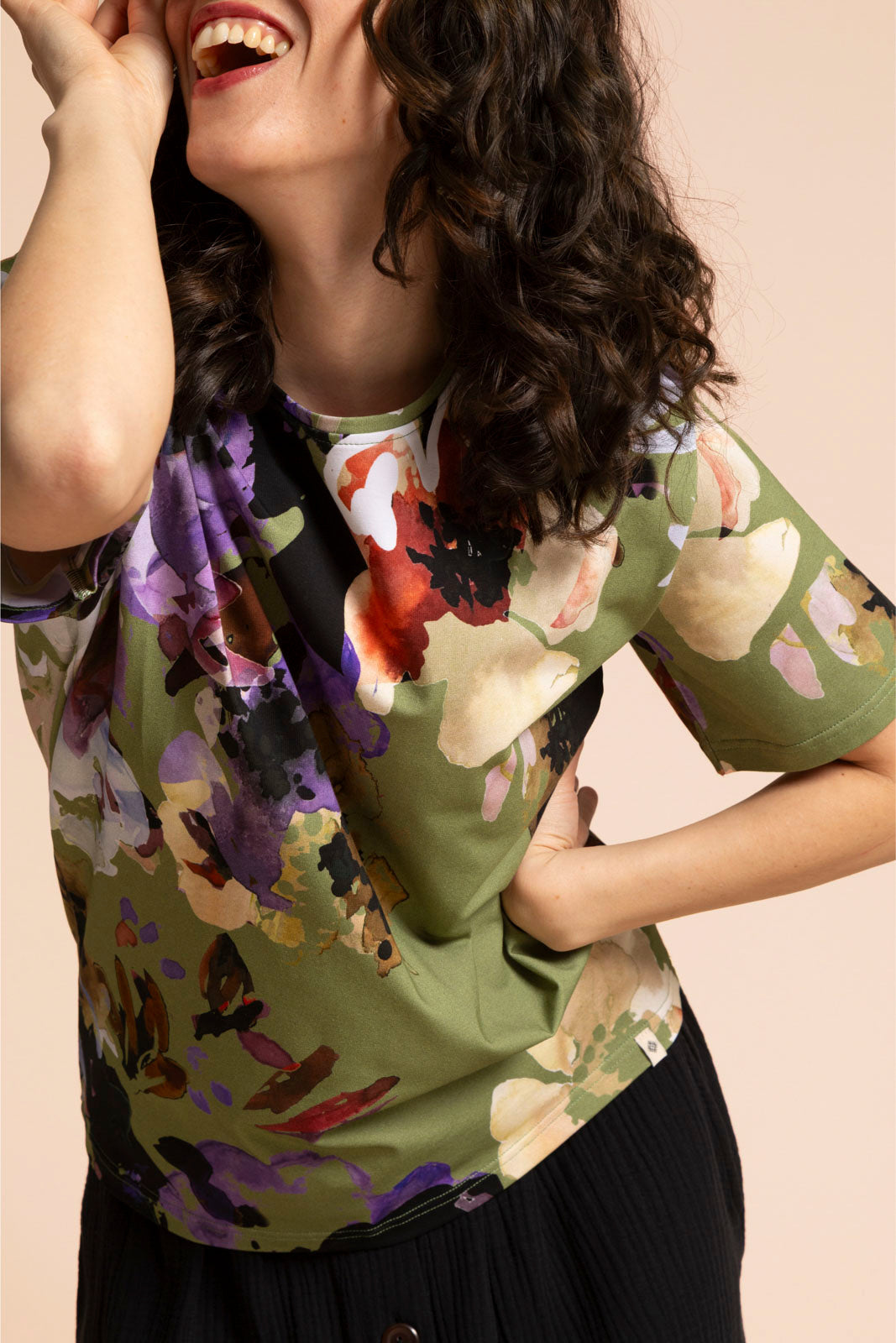 | modelheight:163, size:XS