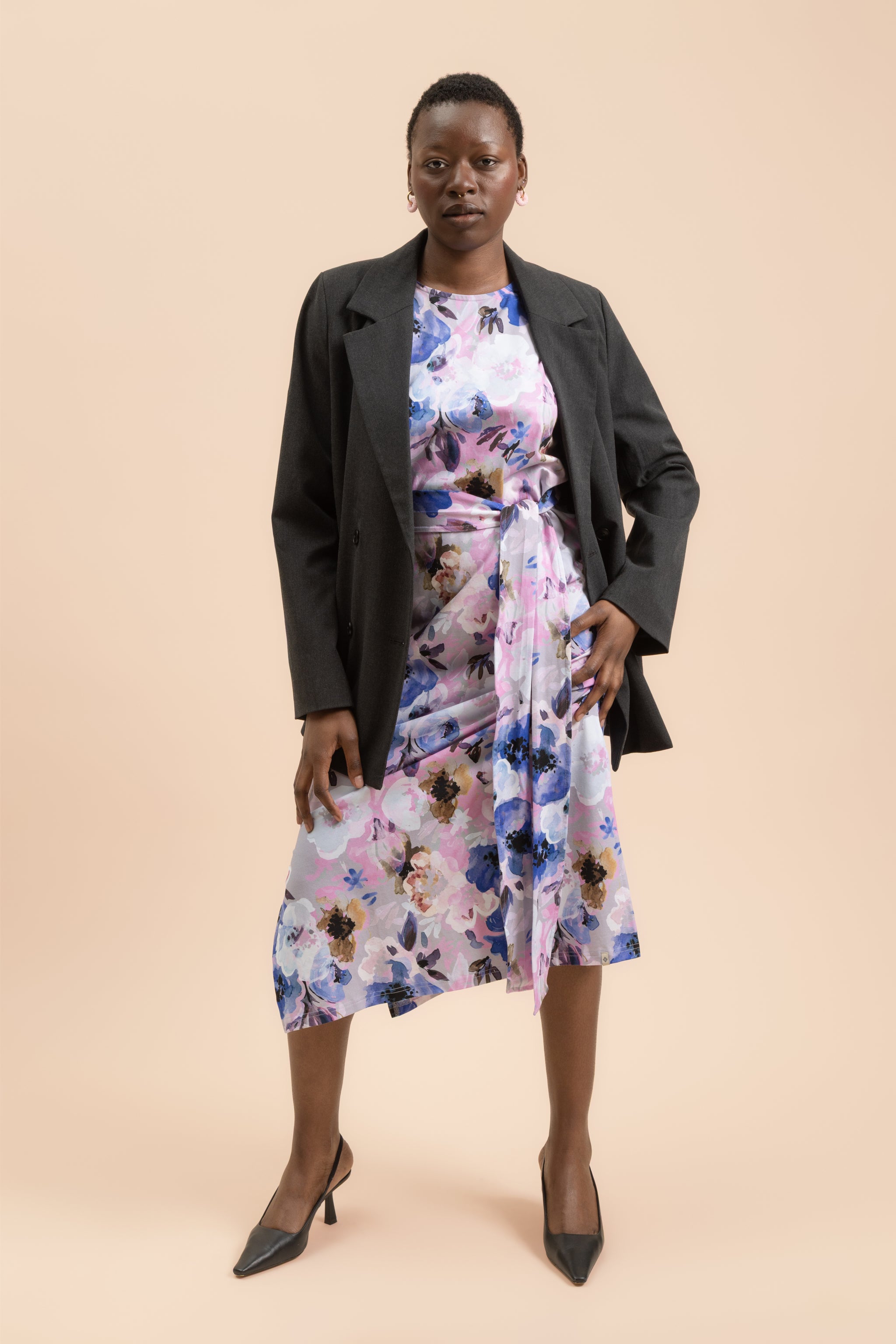 | modelheight:165, size:XS