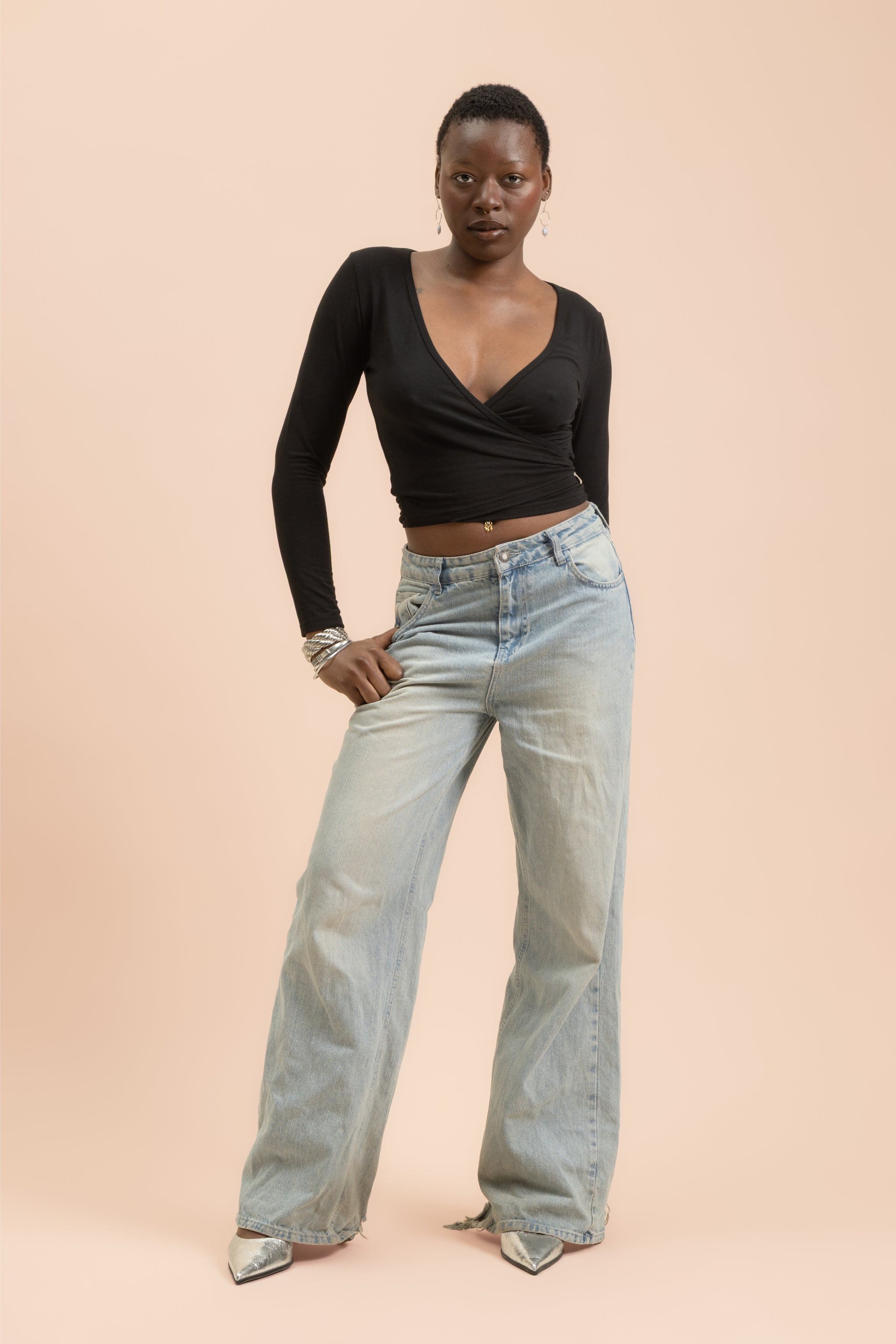 Wrap Top, Black Naia™ – KAIKO