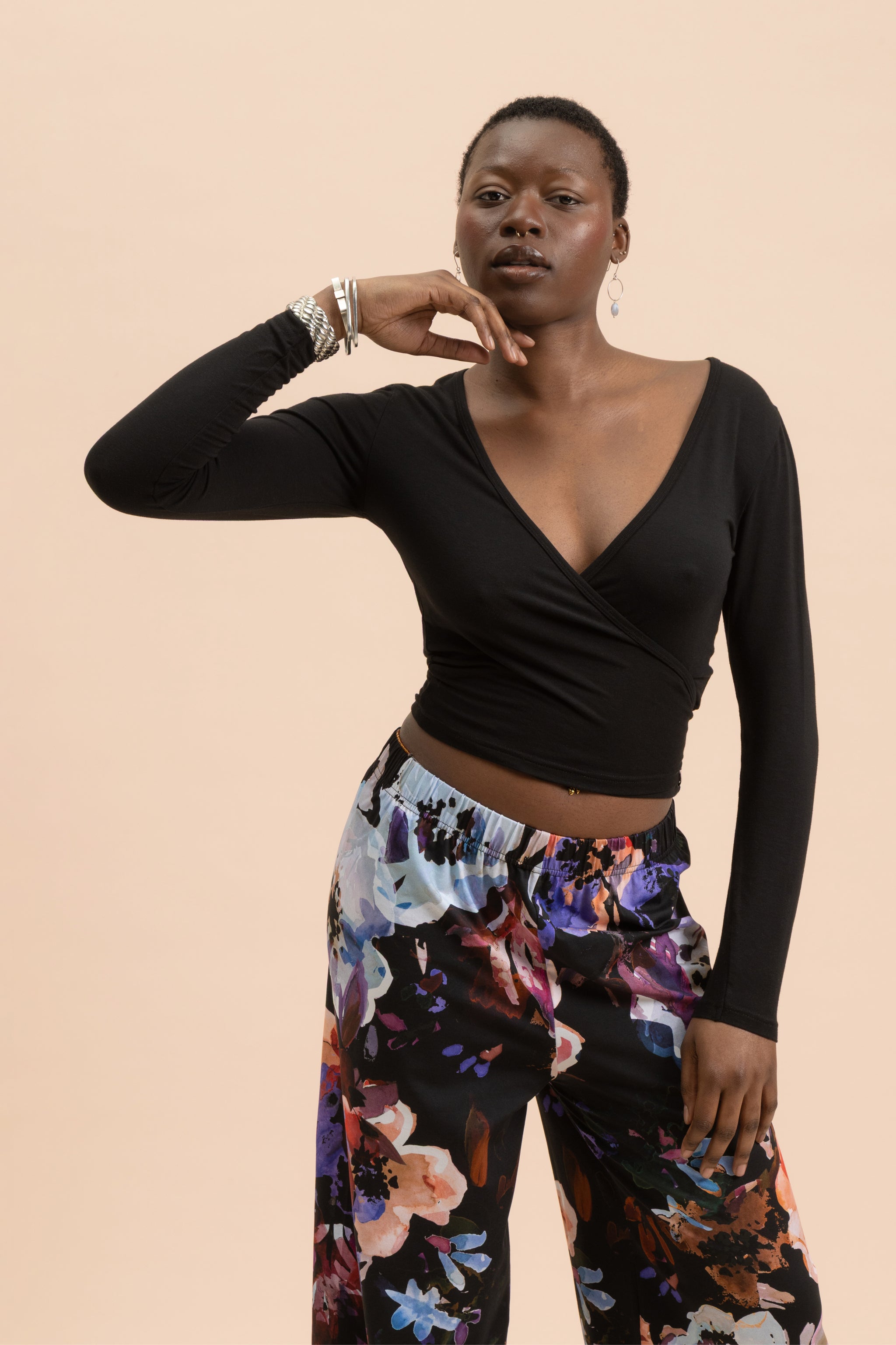 Wrap Top, Black Naia™ – KAIKO