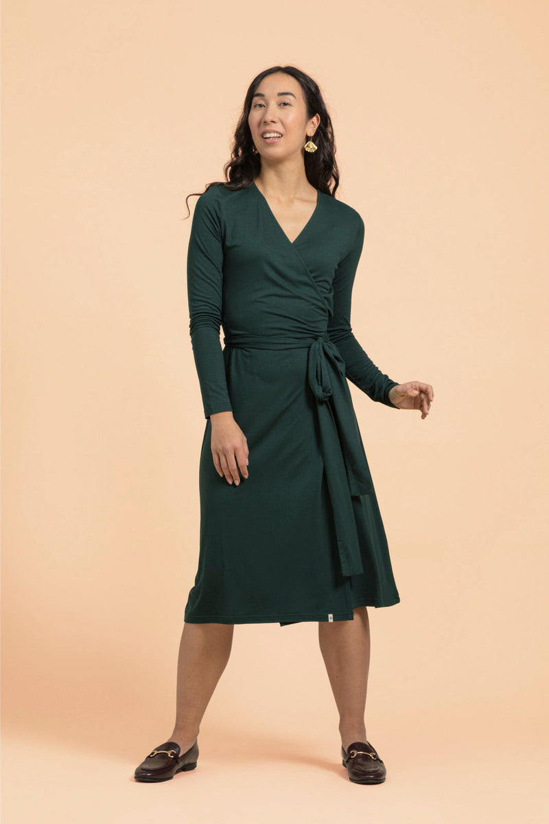 Naisten tummanvihreä kietaisumekko| modelheight:169, size:XS