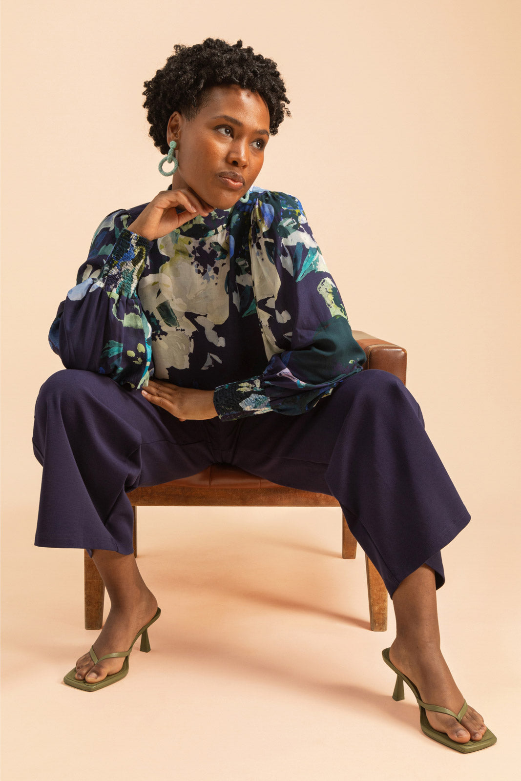  | modelheight:158, size:XS