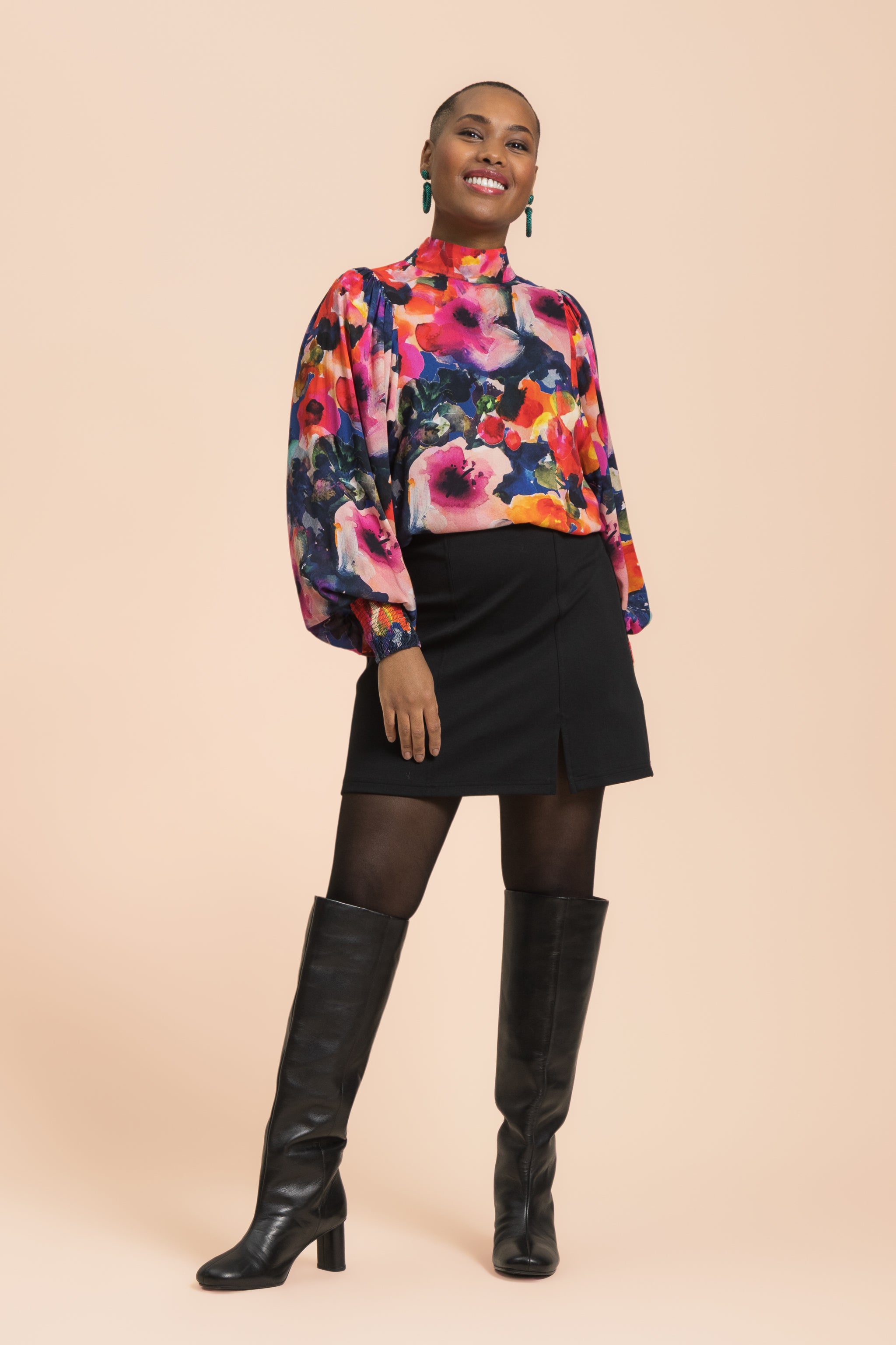 | modelheight:158, size:XS
