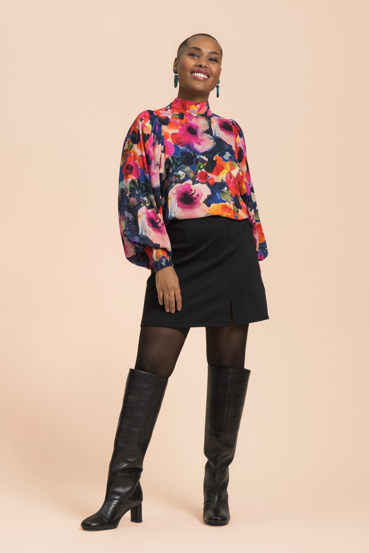 | modelheight:158, size:XS