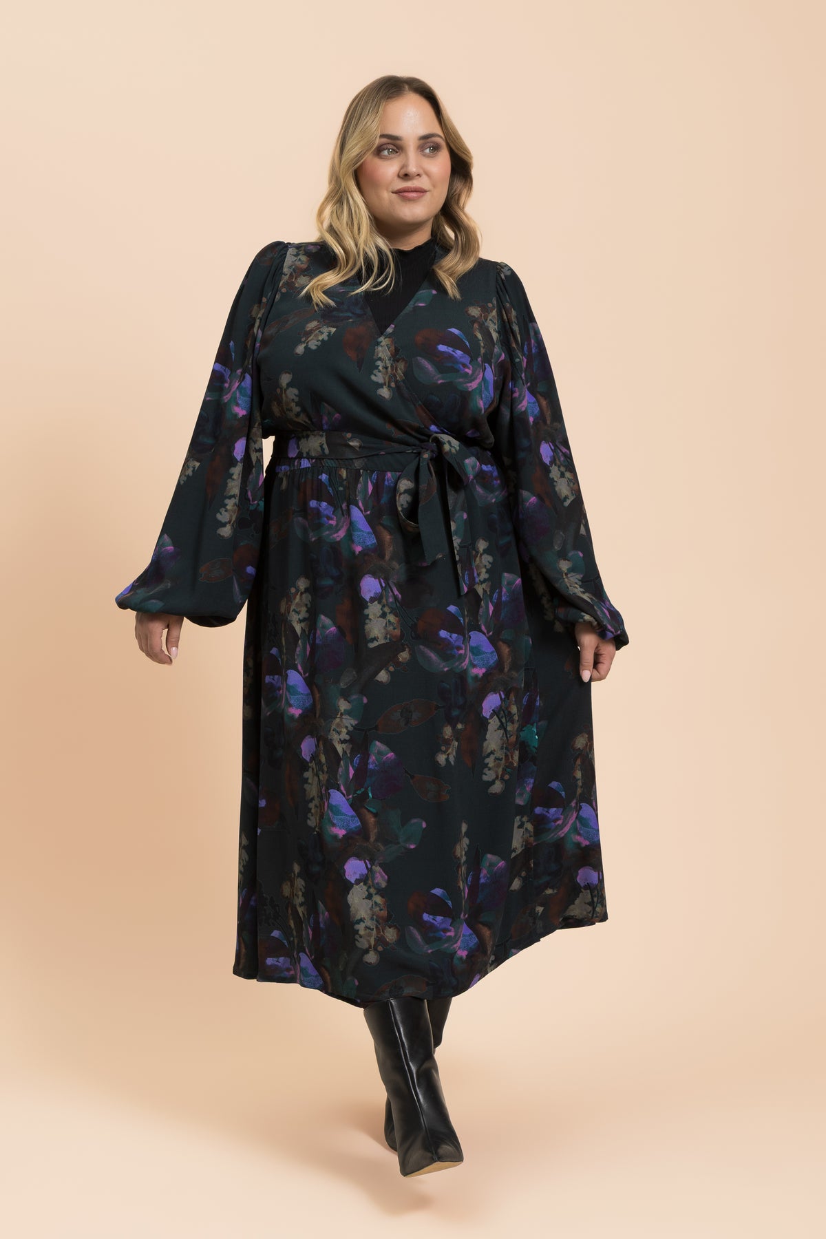 | modelheight:160, size:XL