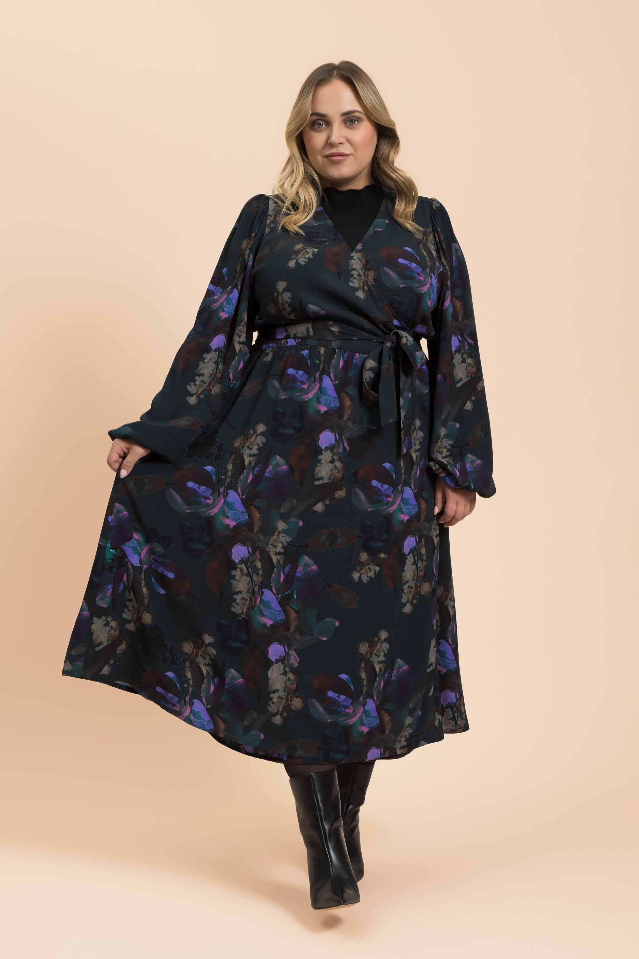 | modelheight:160, size:XL