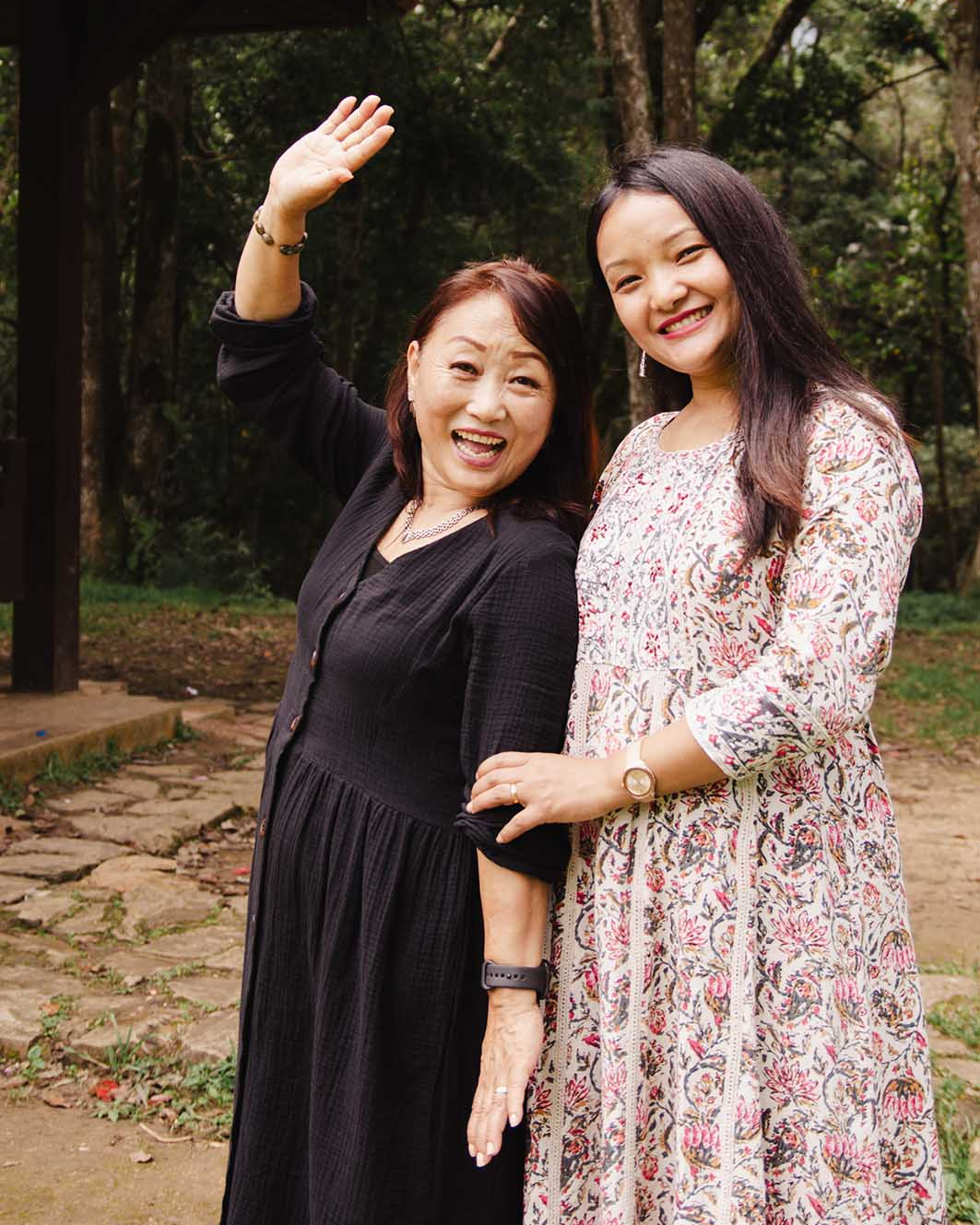 Aroma Beadsin perustajat Anjila ja Indu Shrestha Kathmandussa