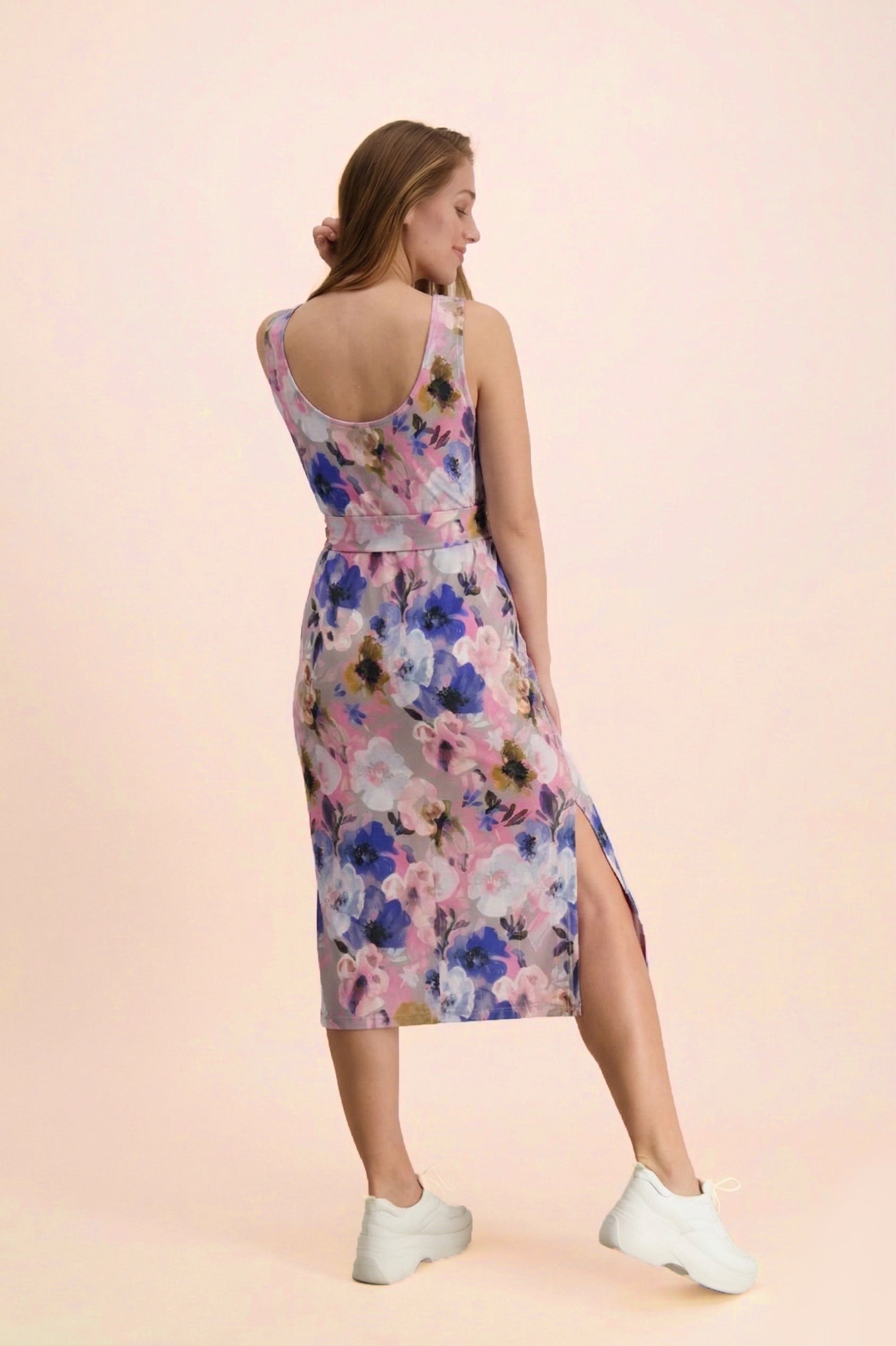 | modelheight:175, size:XS